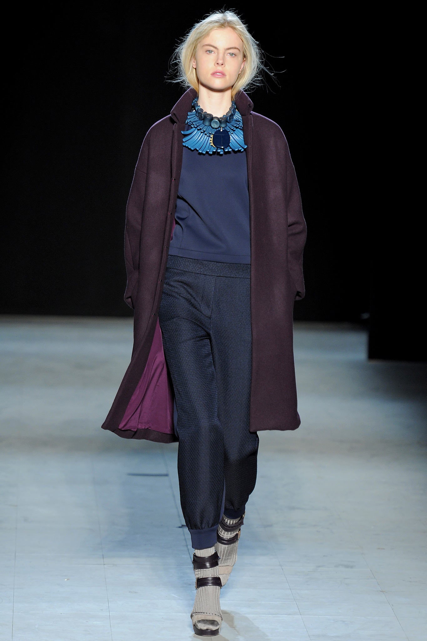 purple wool long-sleeve collared oversized maxi coat