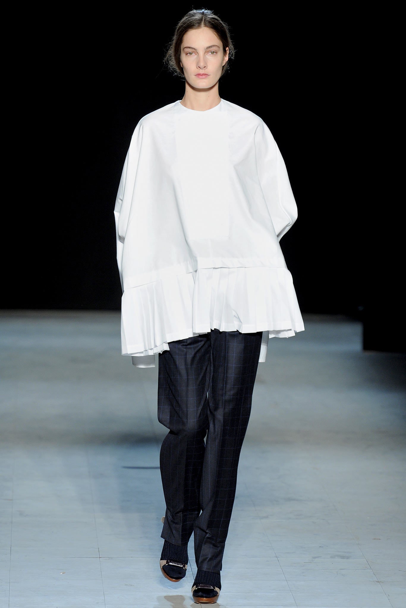 oversized pleated white tunic top