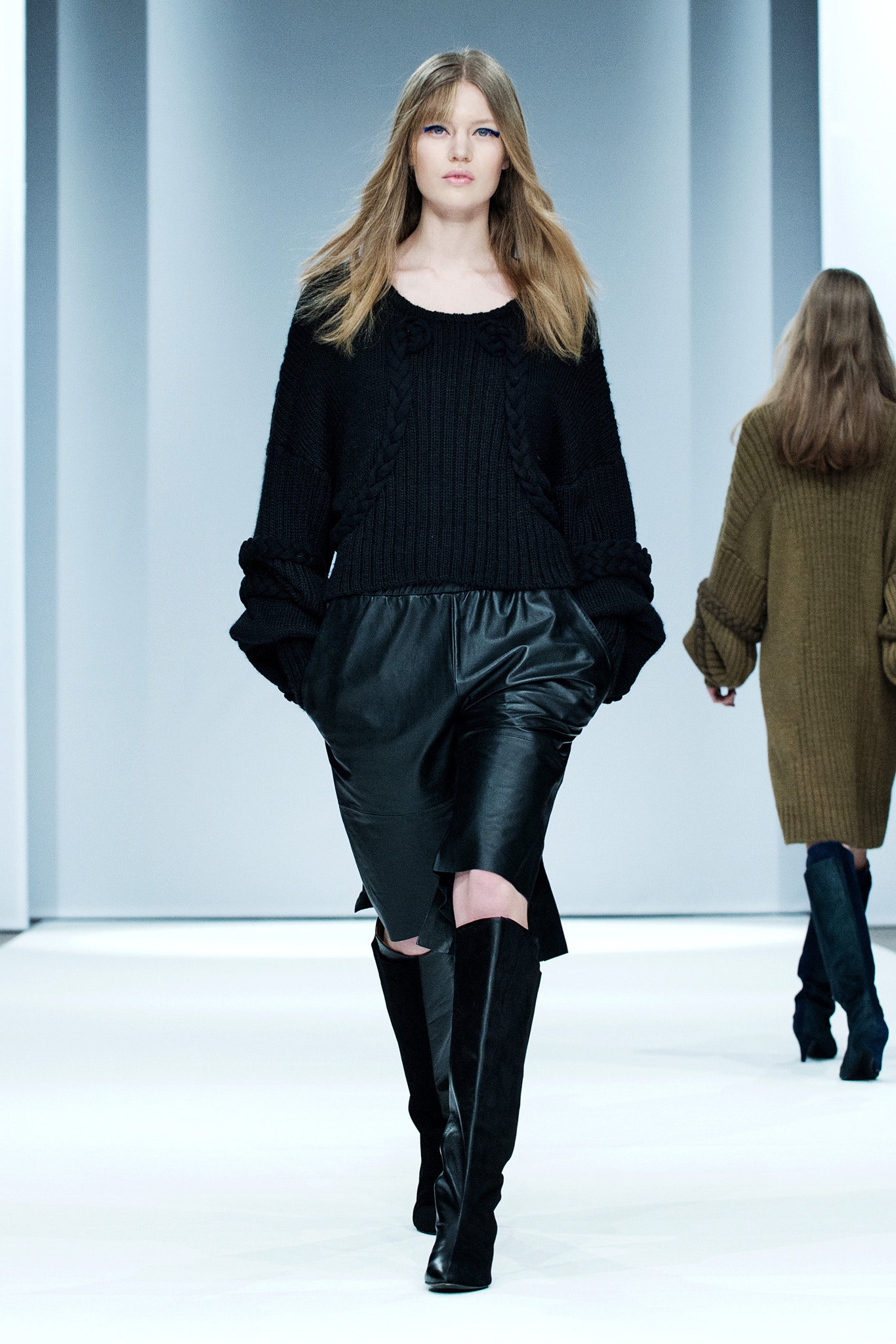 Carin Wester F/W 13 Look 81