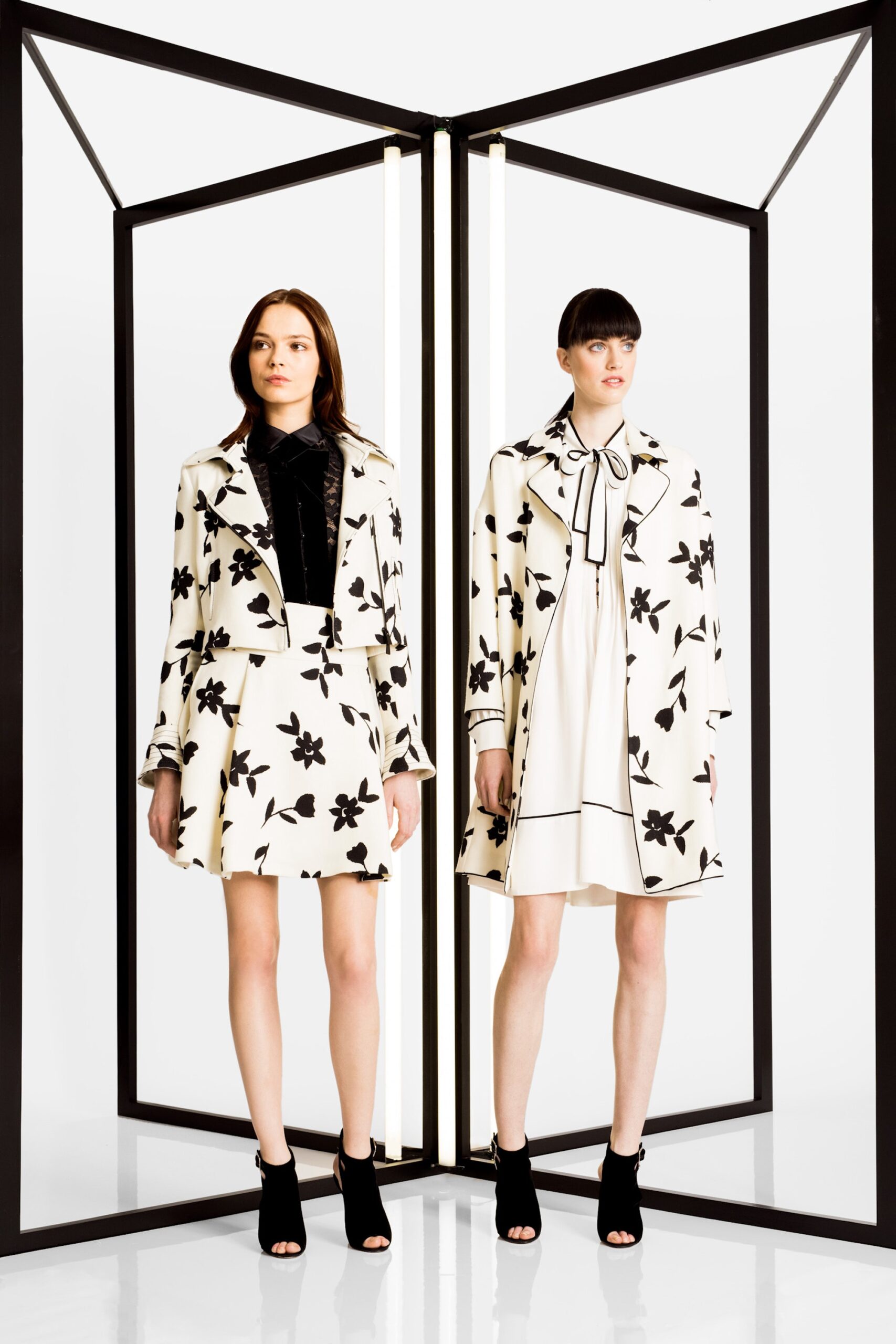 Carolina Herrera F/W 16 Look 1