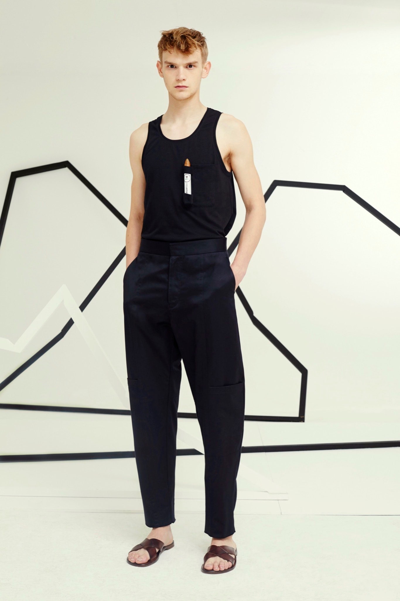 black jersey sleeveless scoop-neck relaxed pockets tank-top