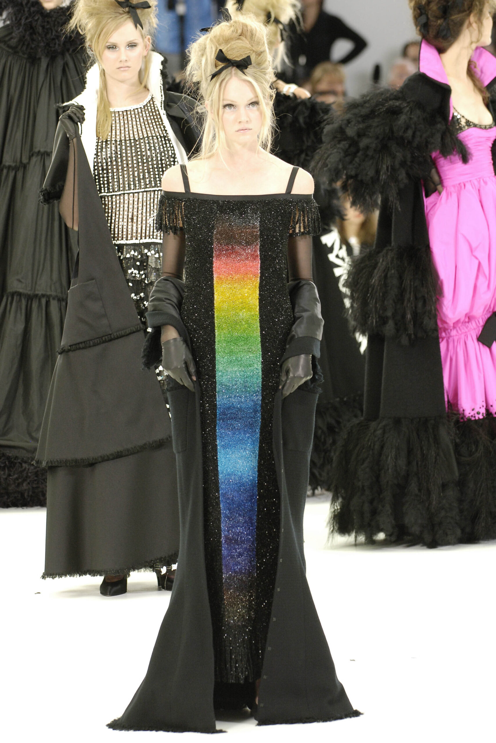 Chanel F/W 05 Couture Look 401
