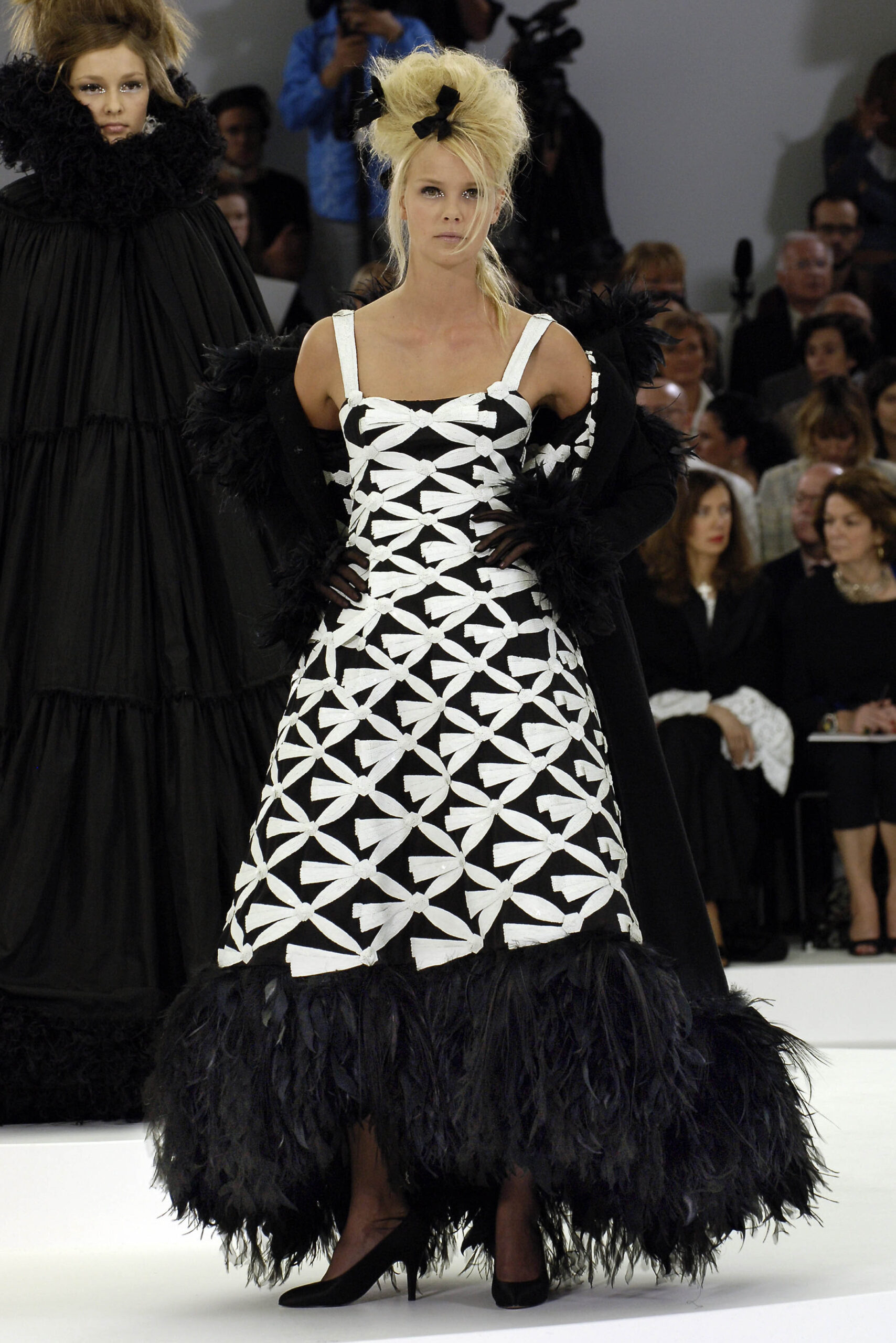 Chanel F/W 05 Couture Look 492