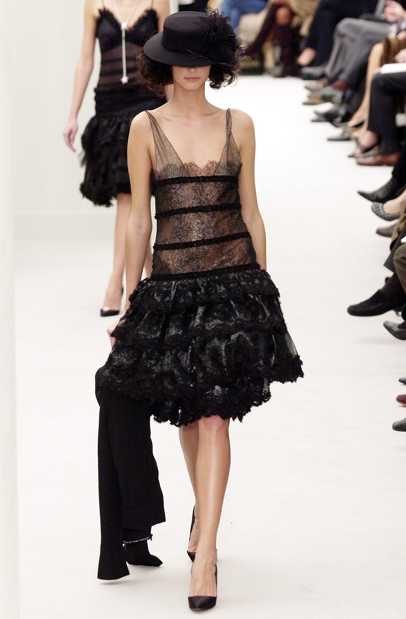 Chanel S/S 04 Couture Look 95