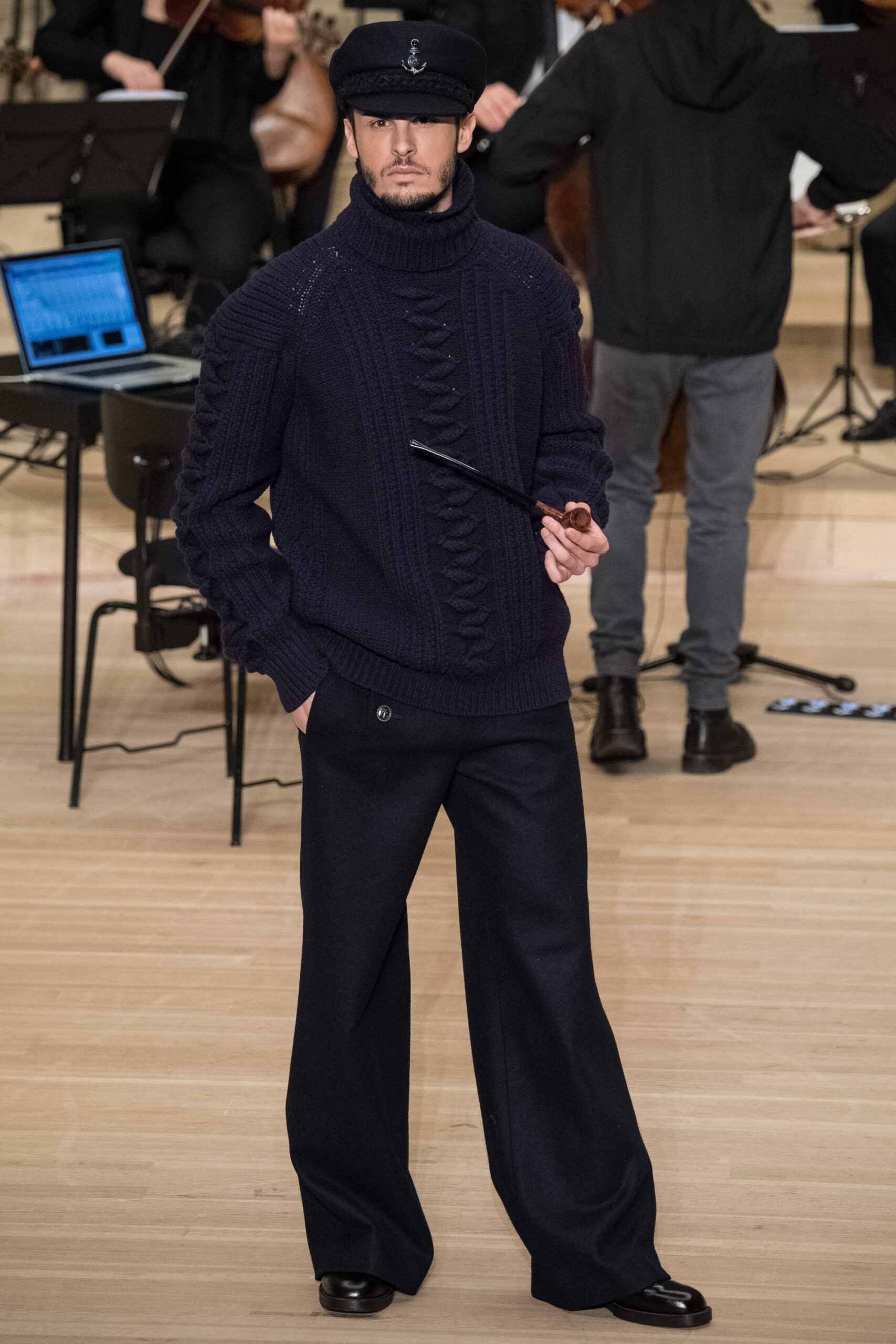 Chanel F/W 18 Look 109