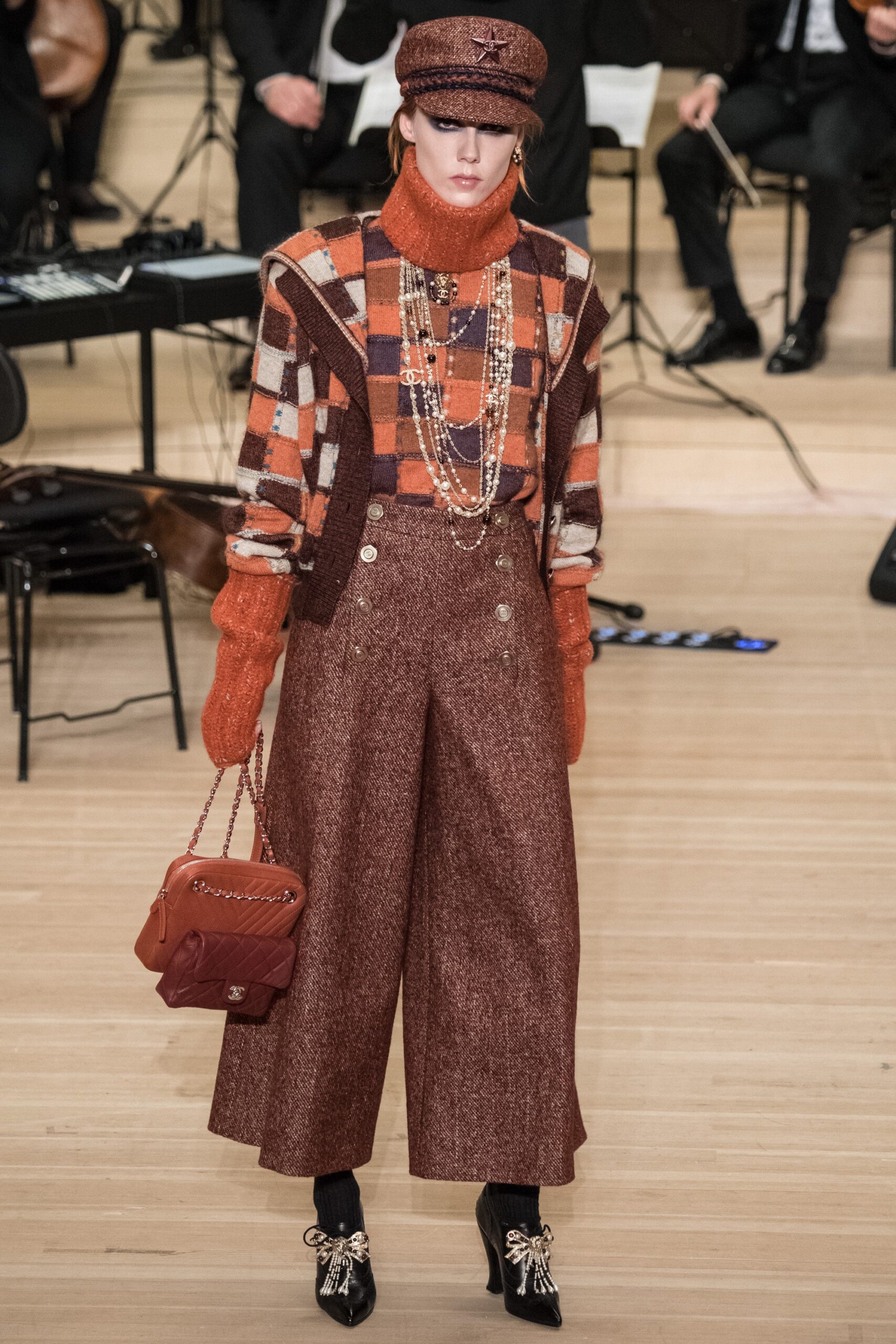 Chanel F/W 18 Look 503