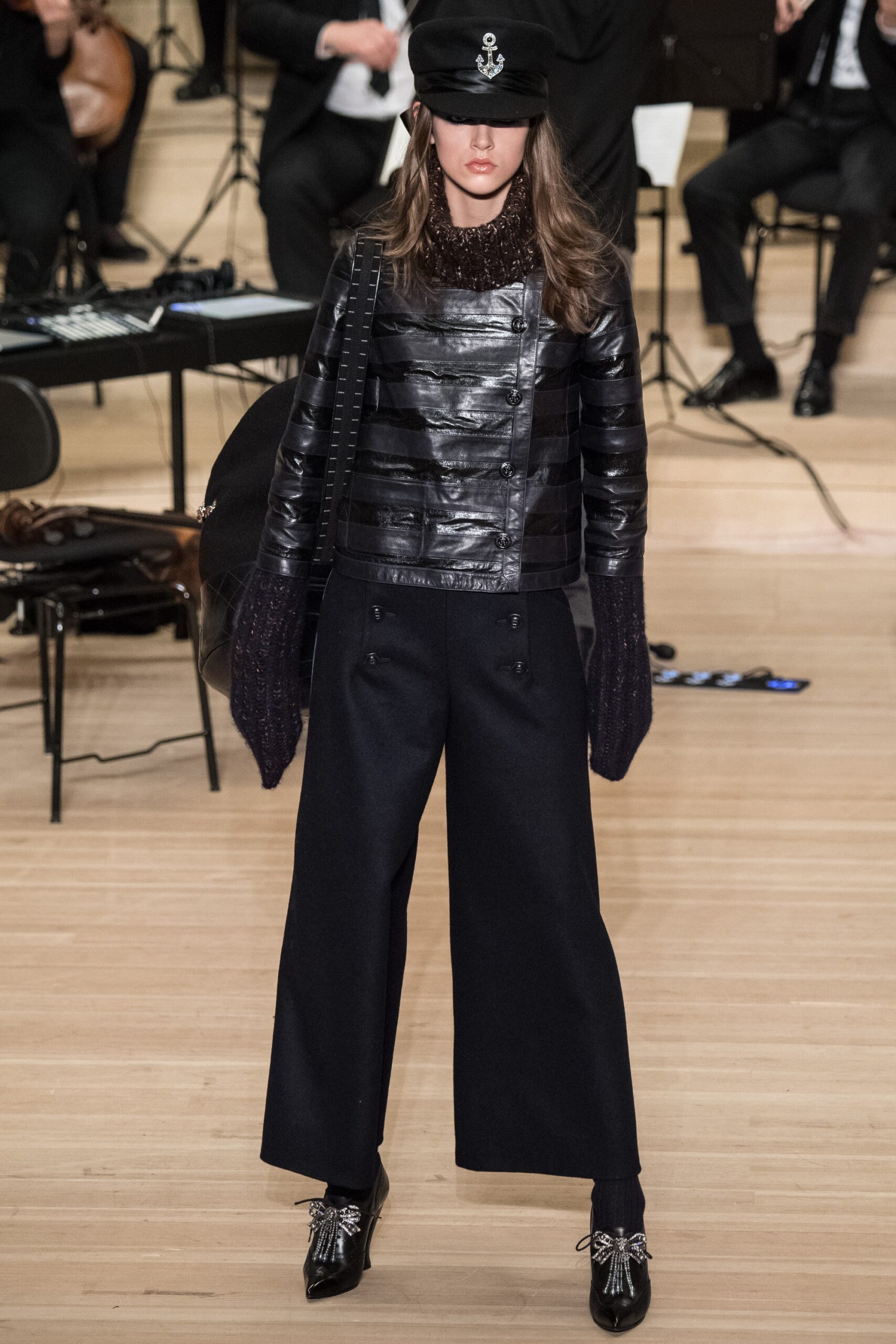 Chanel F/W 18 Look 541