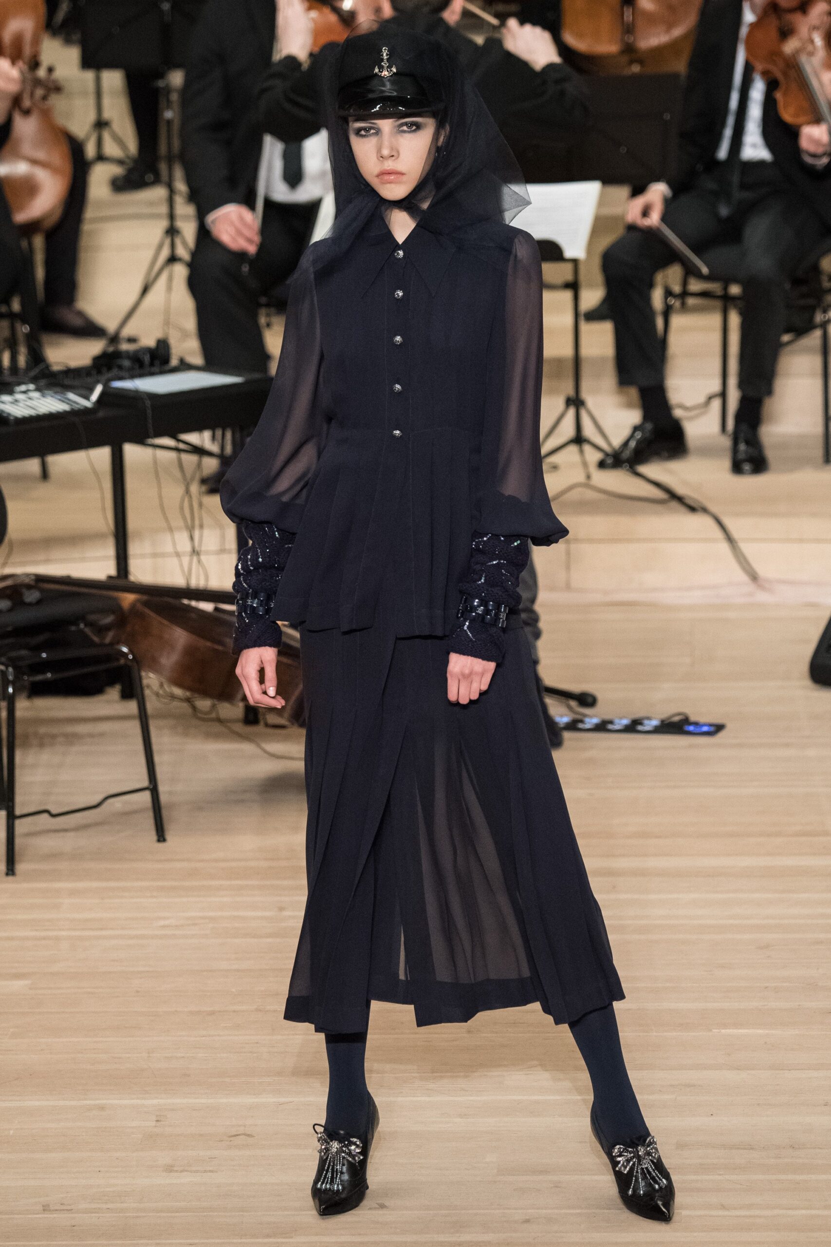 Chanel F/W 18 Look 619