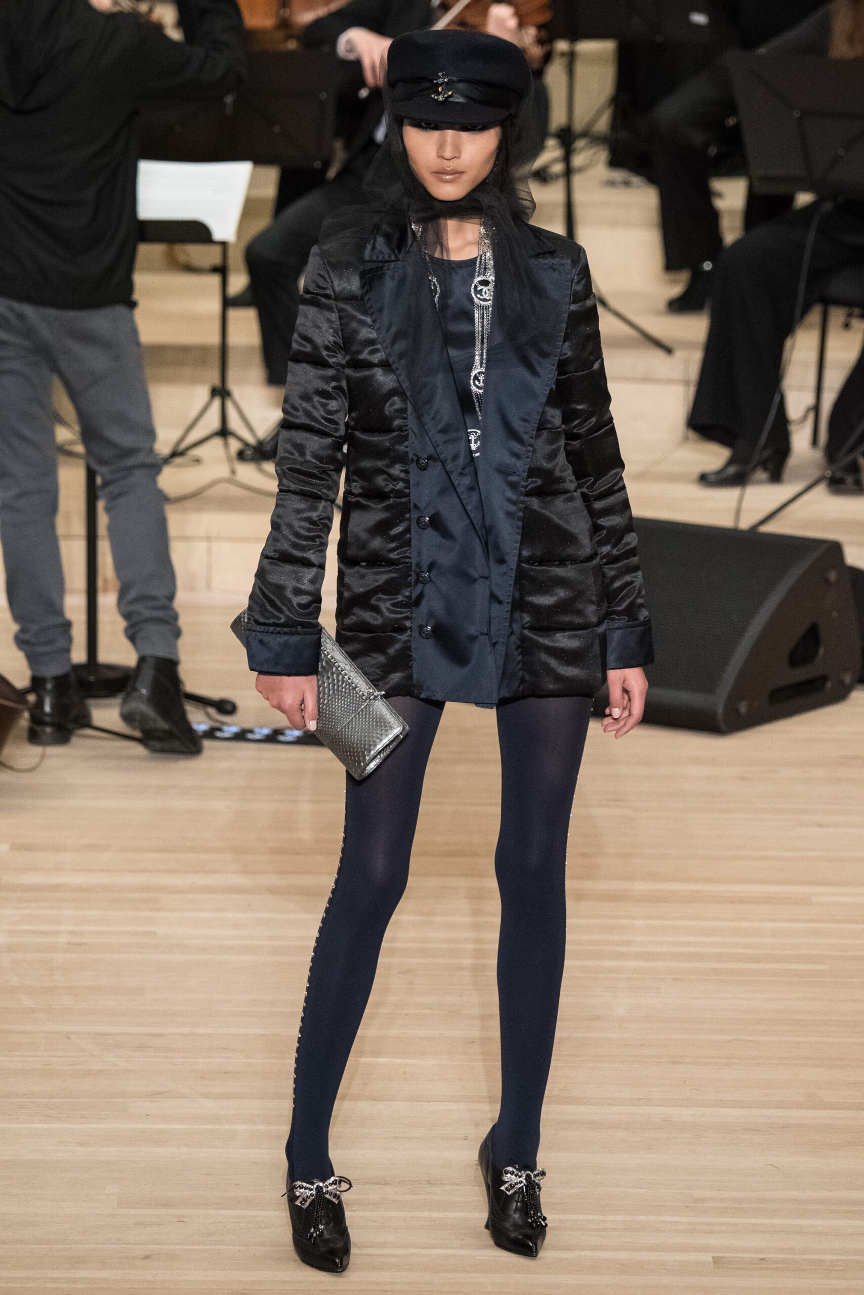 Chanel F/W 18 Look 685