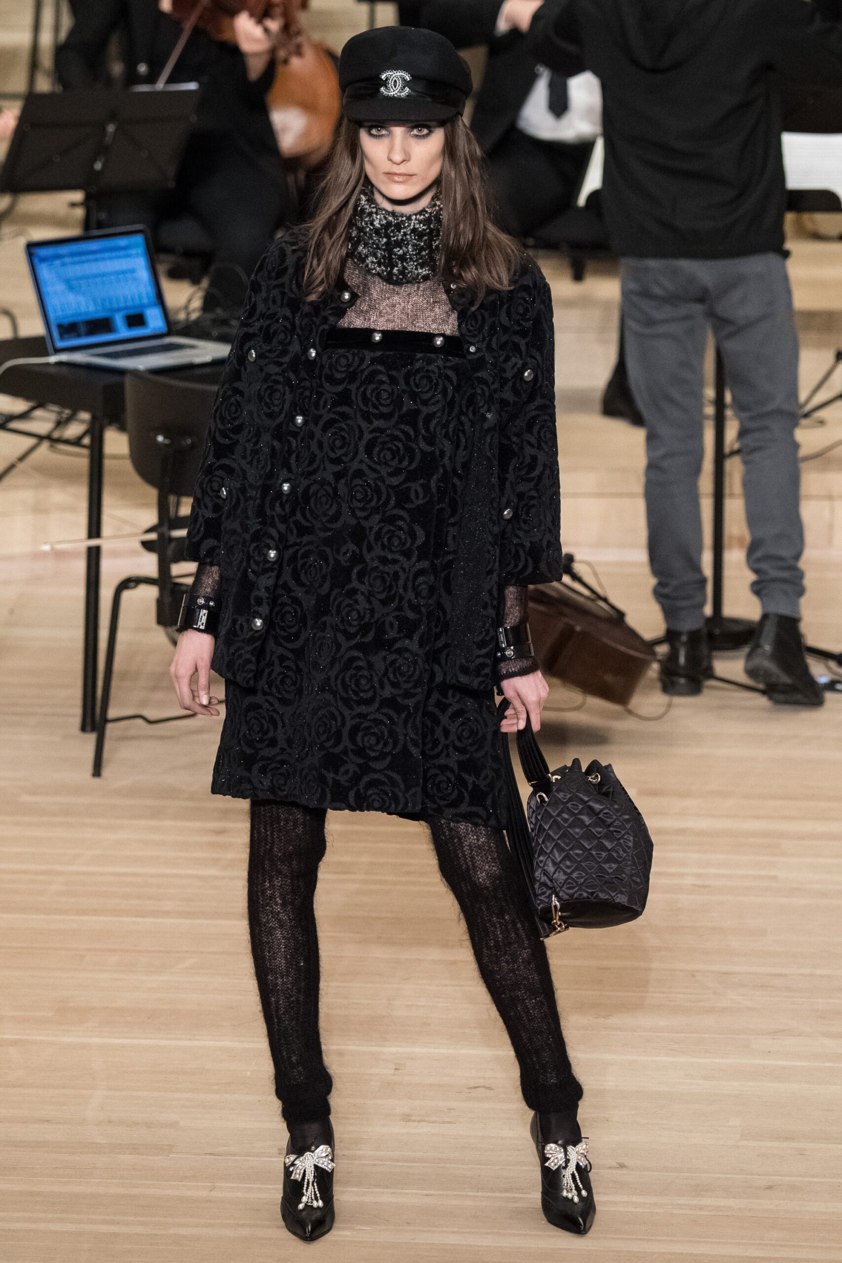 Chanel F/W 18 Look 701