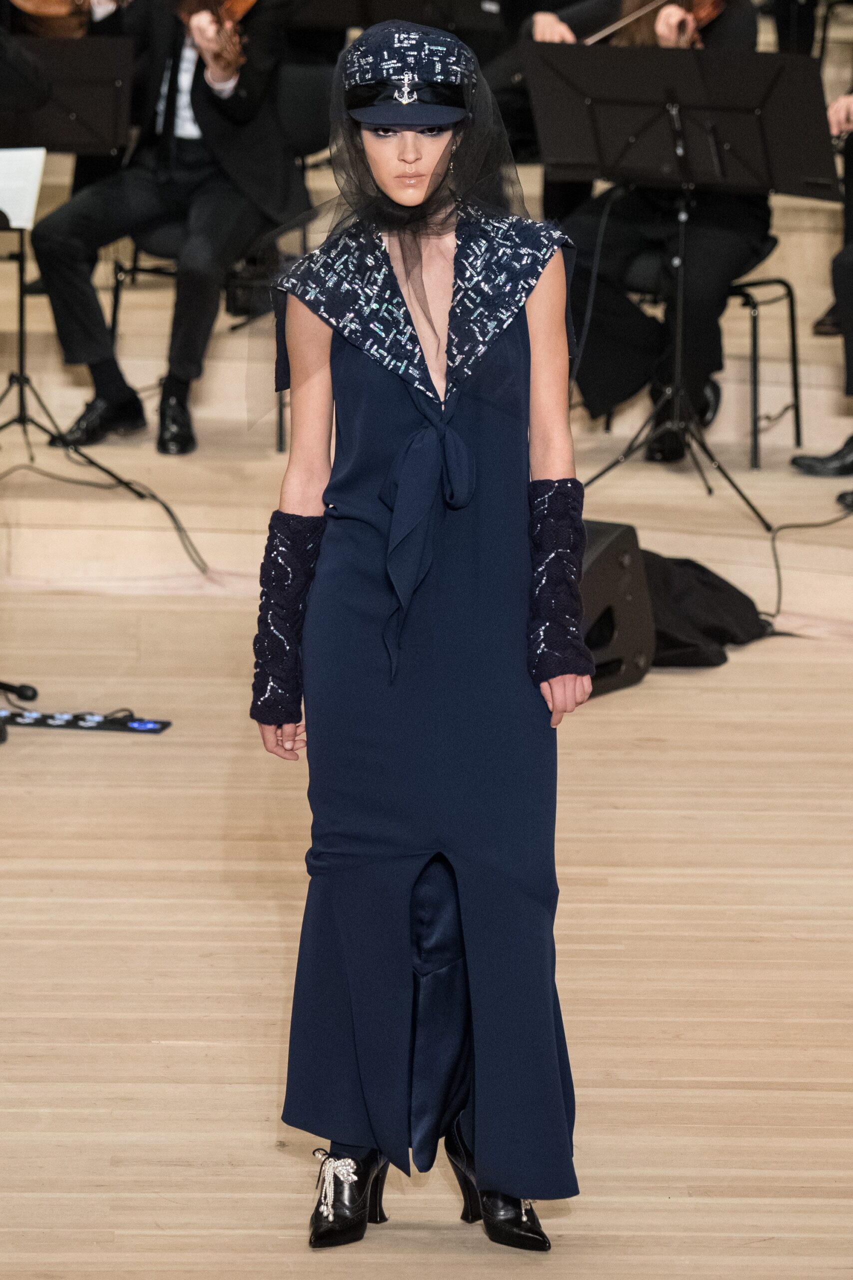 Chanel F/W 18 Look 731
