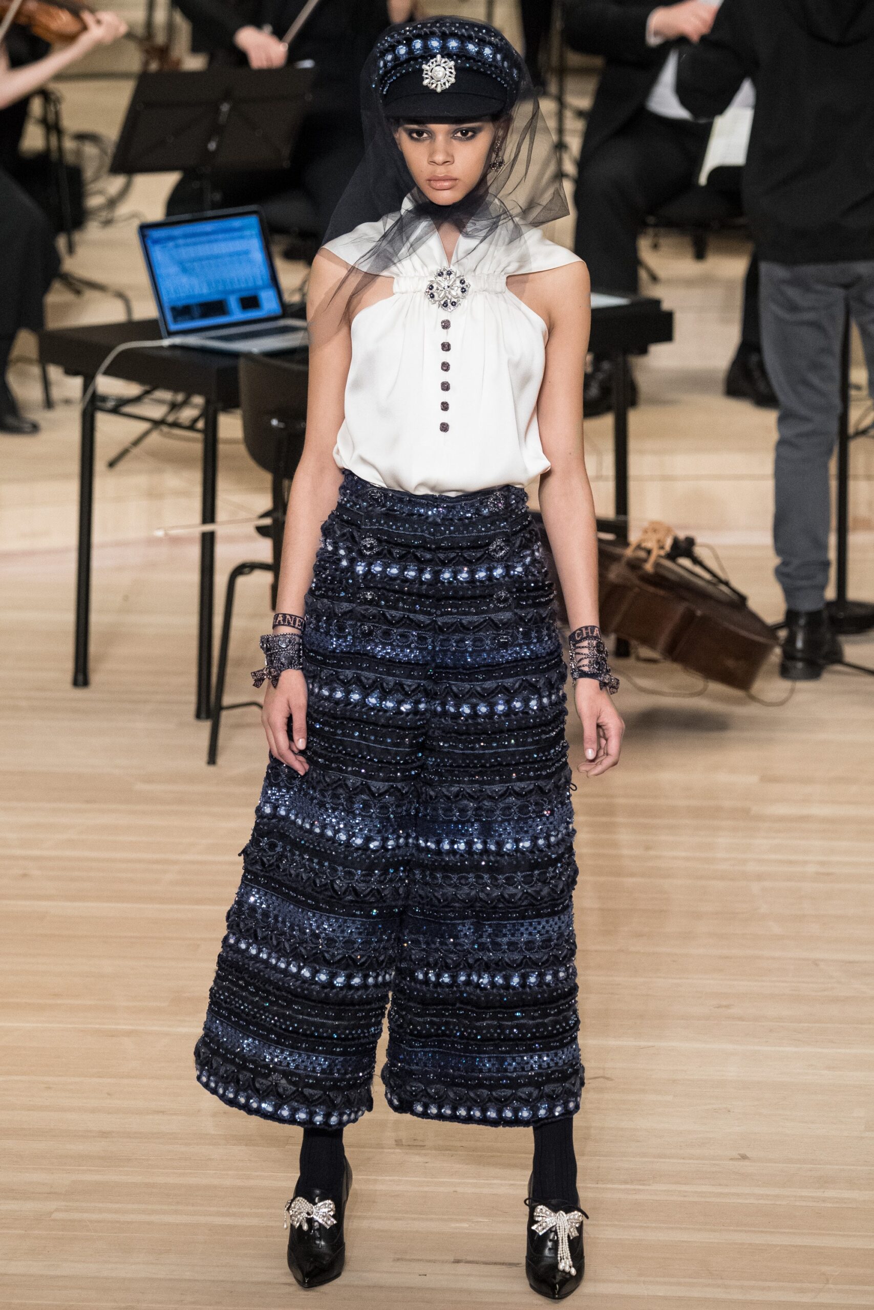 Chanel F/W 18 Look 765