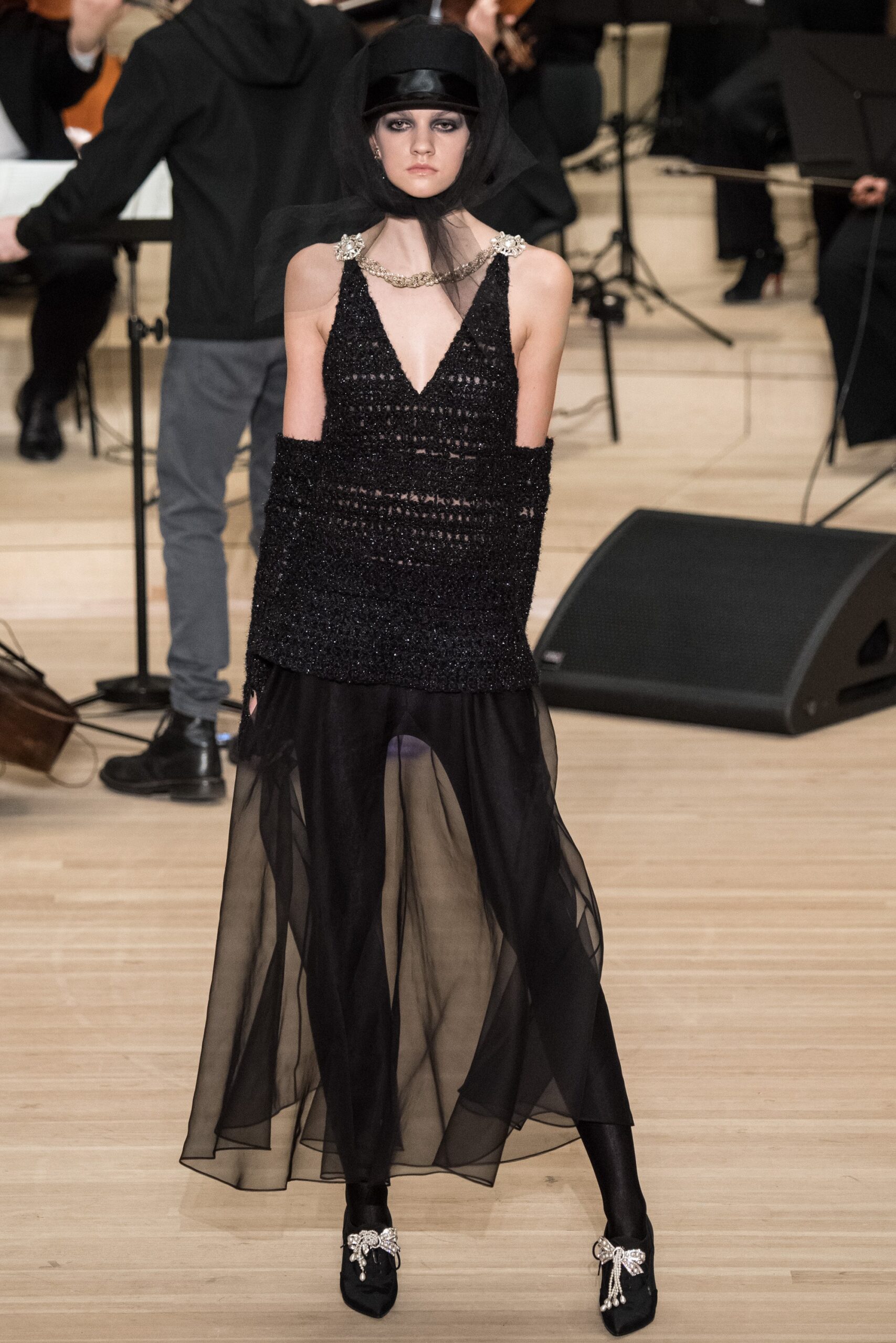 Chanel F/W 18 Look 882