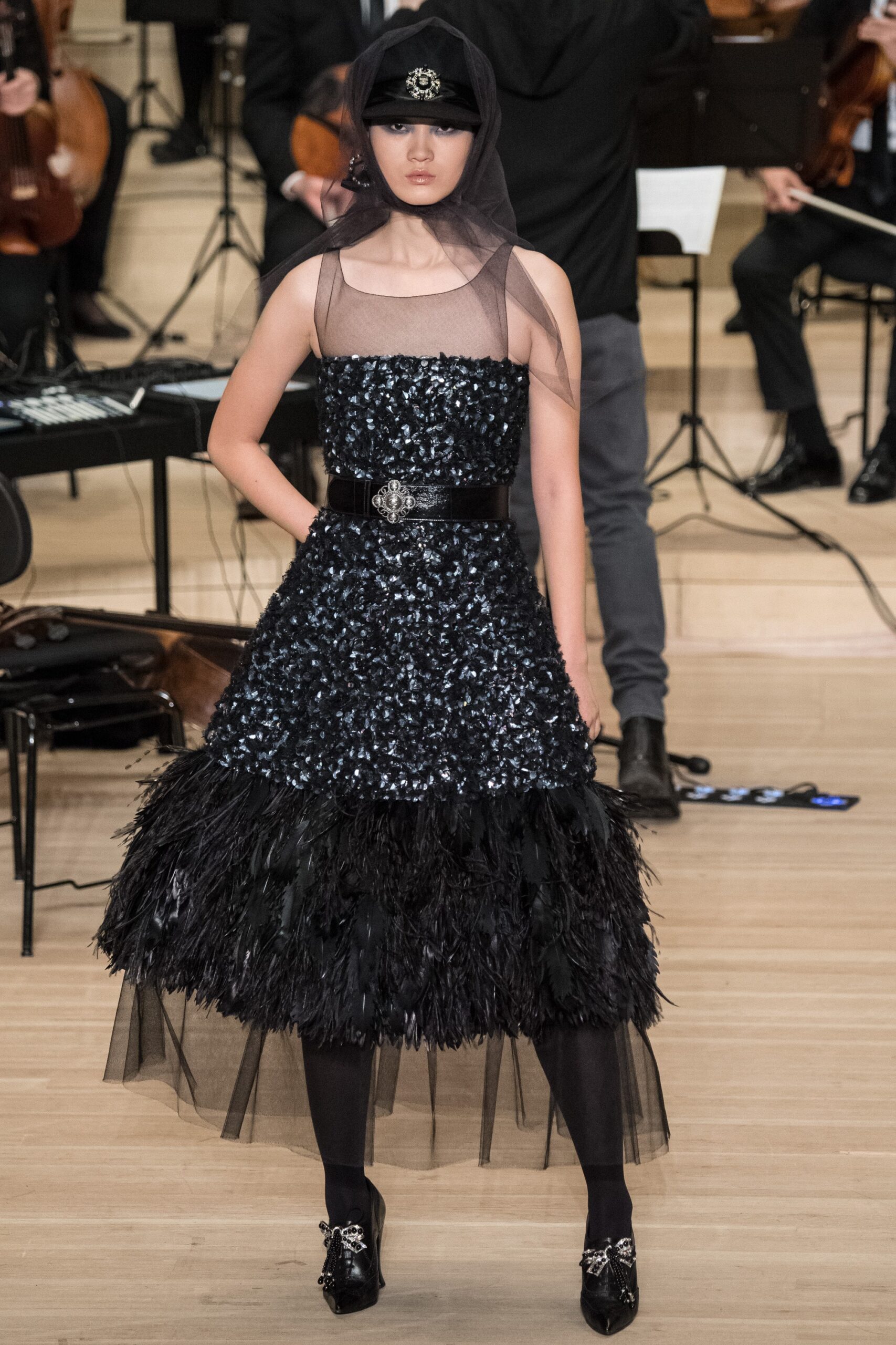 Chanel F/W 18 Look 921