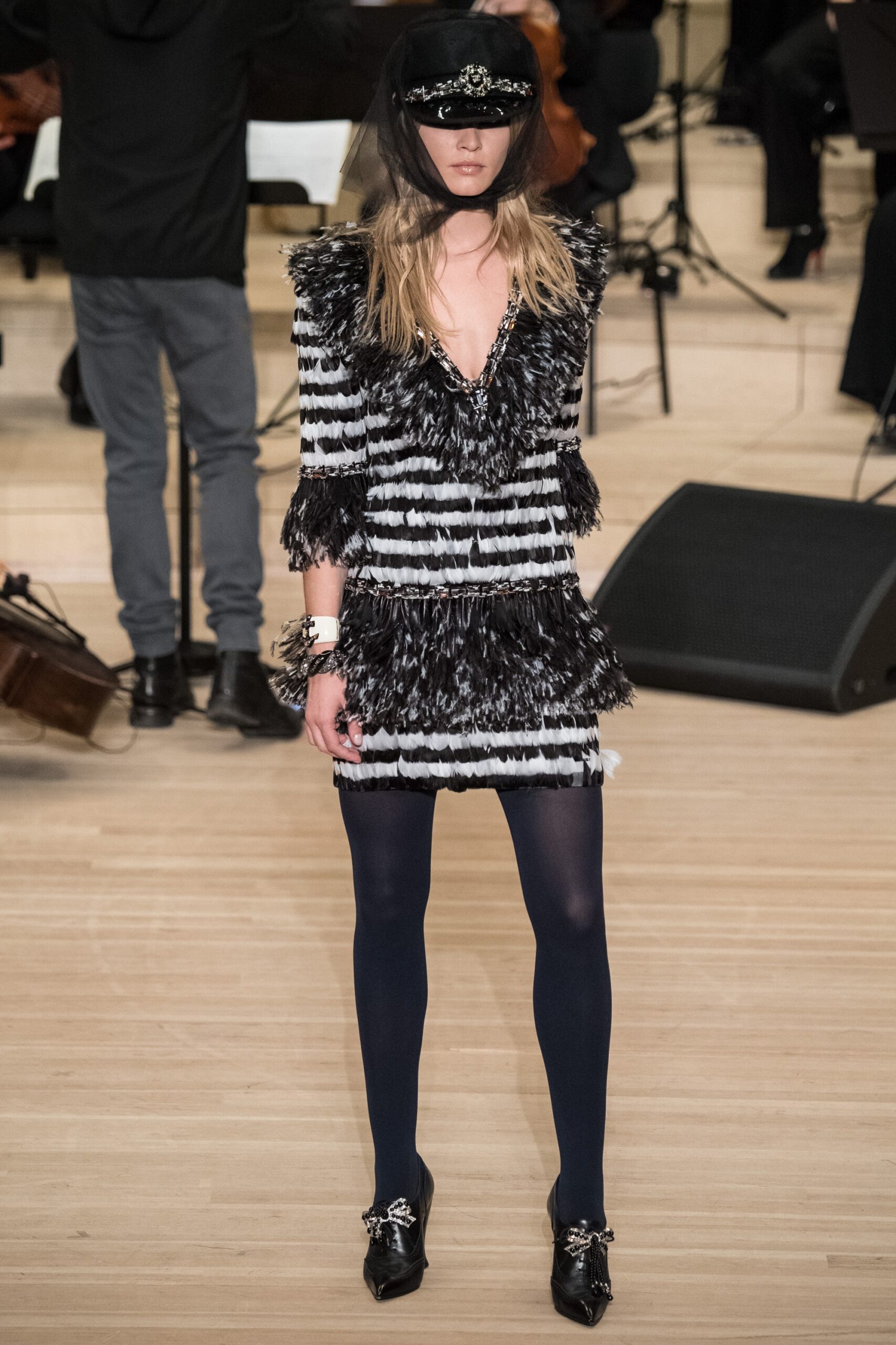 Chanel F/W 18 Look 986