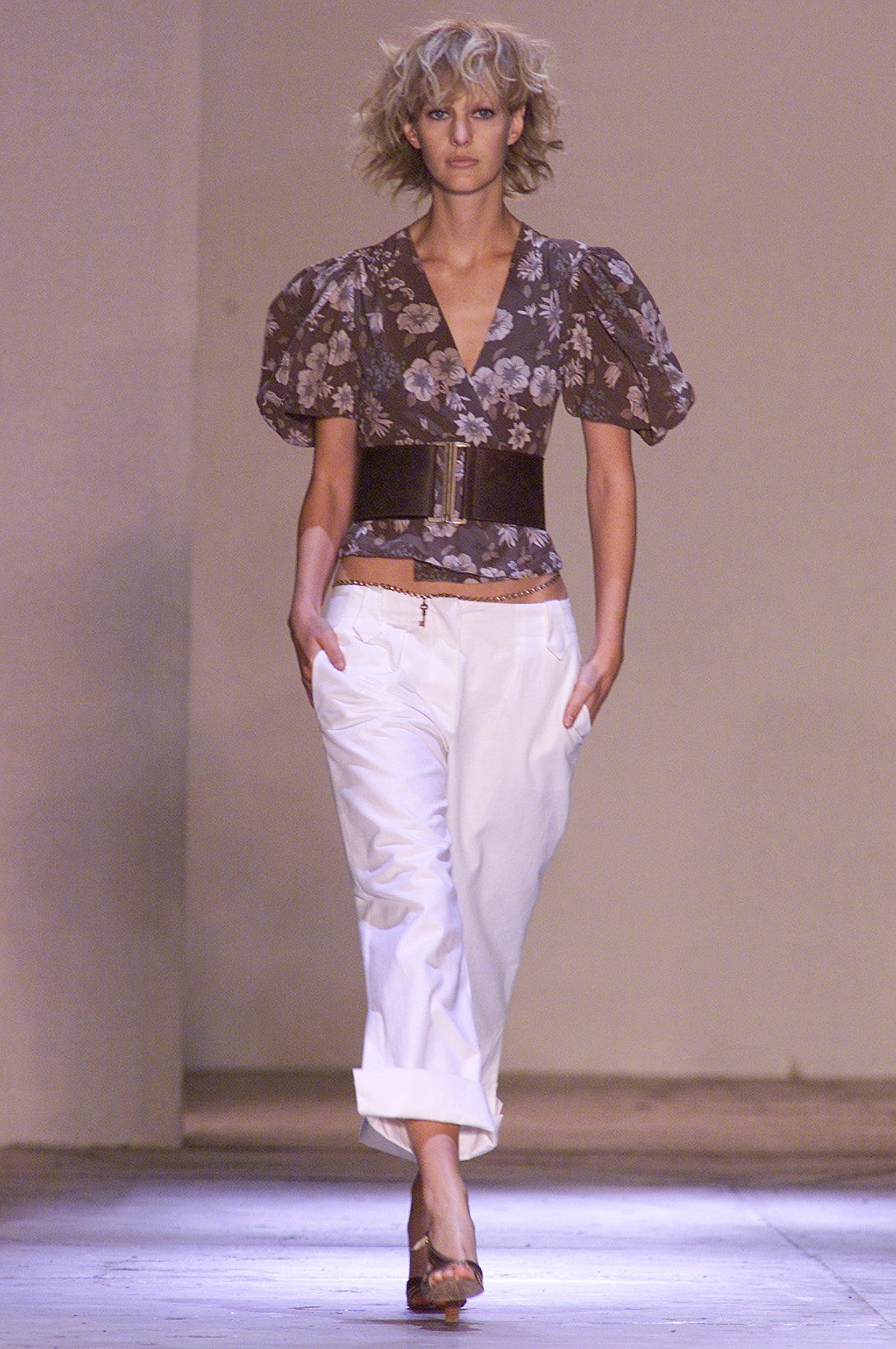 Chloé S/S 02 Look 122