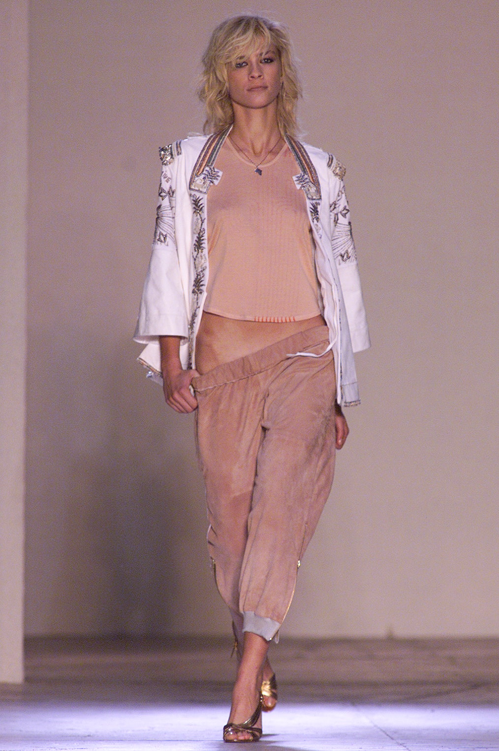 Chloé S/S 02 Look 218