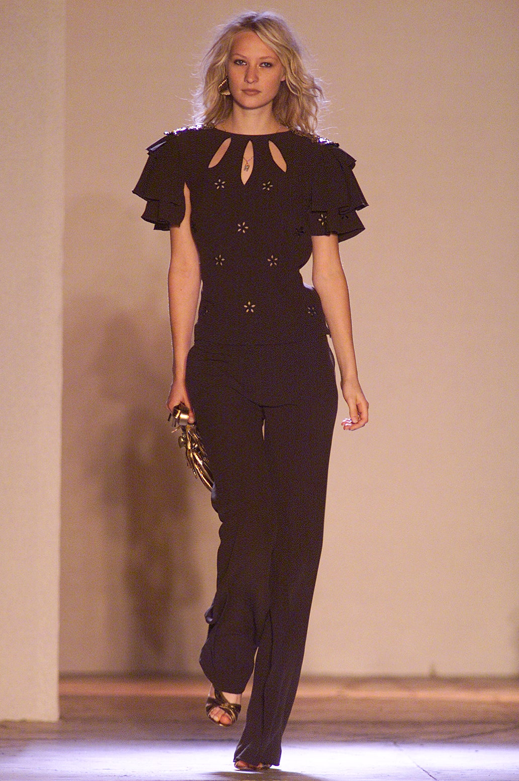 Chloé S/S 02 Look 329