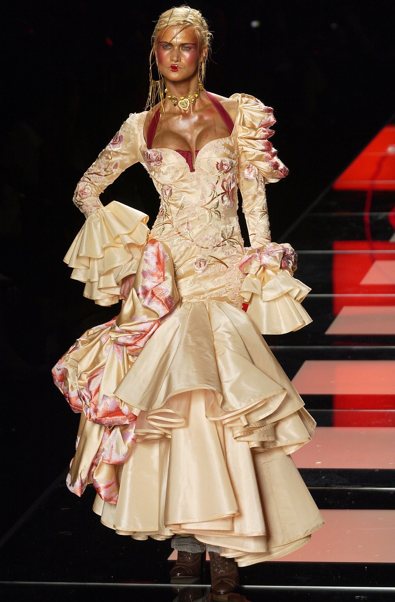 Christian Dior F/W 03 Couture Look 52
