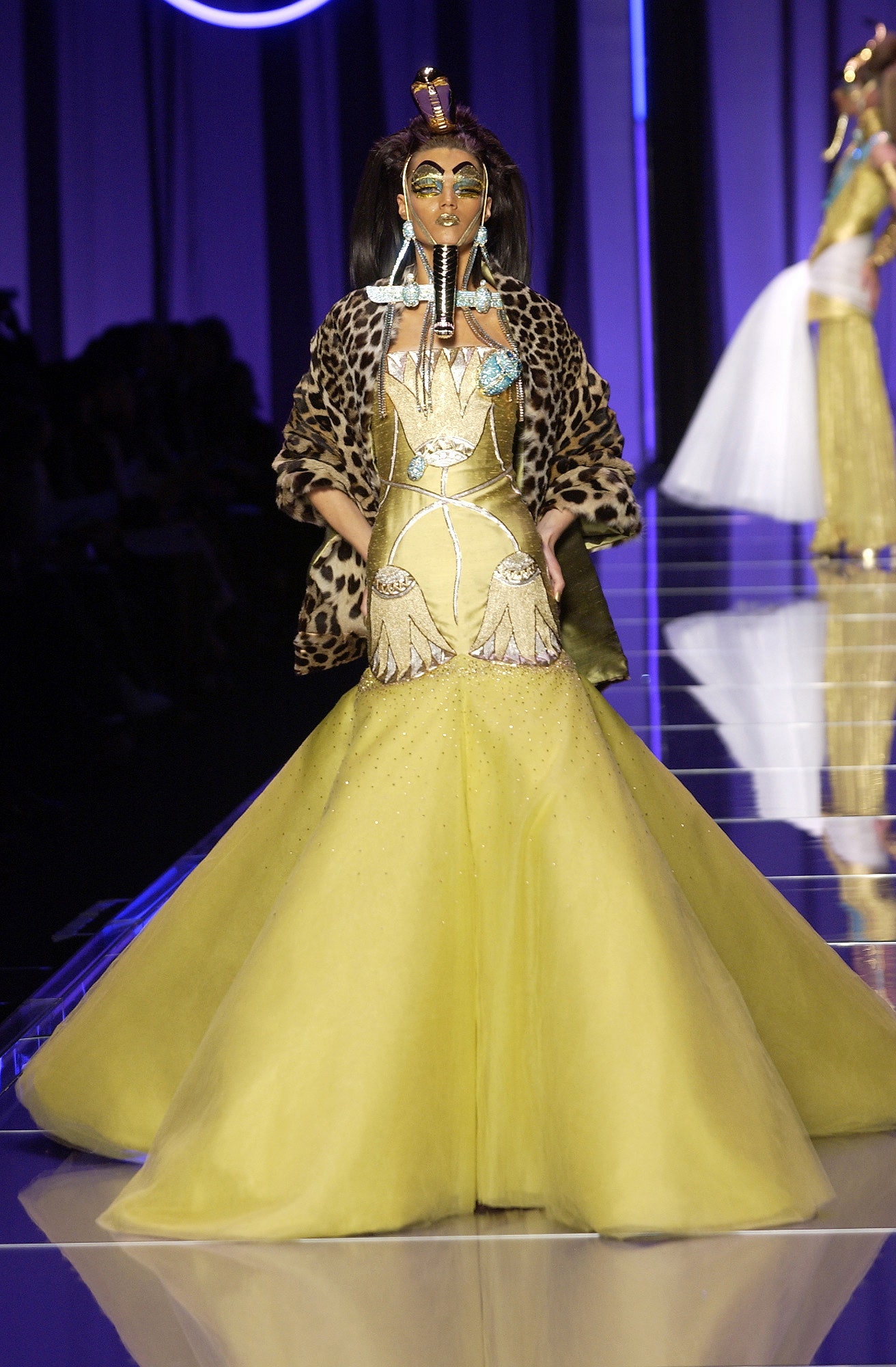 Christian Dior S/S 04 Couture Look 58