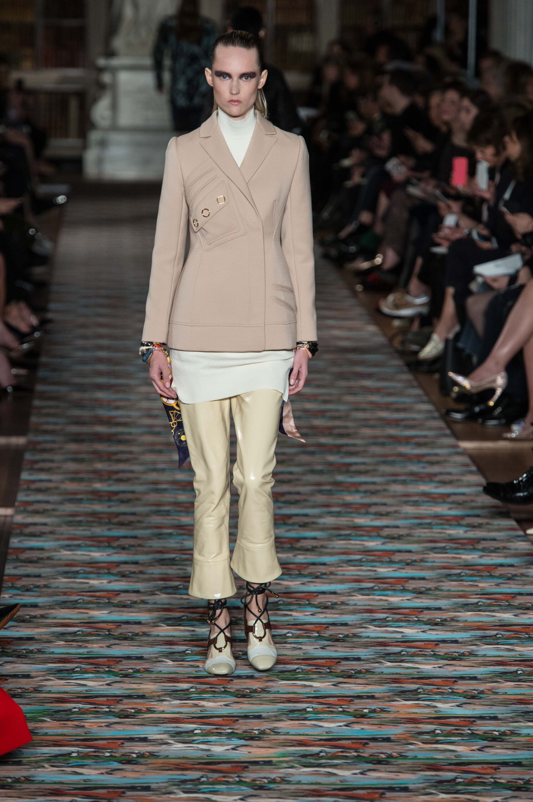 Christian Dior Resort 17 Look 328