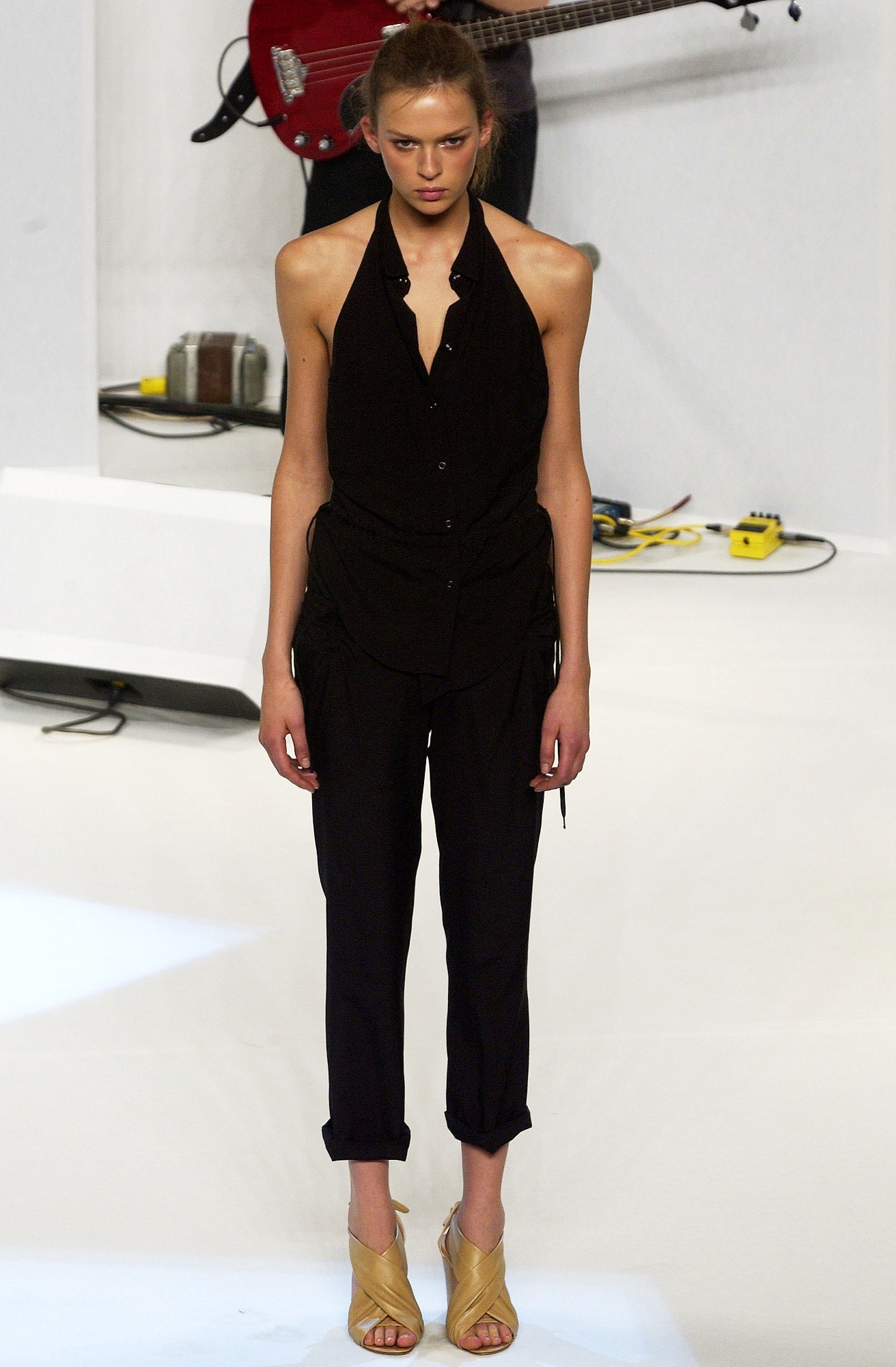 Chalayan S/S 03 Look 36