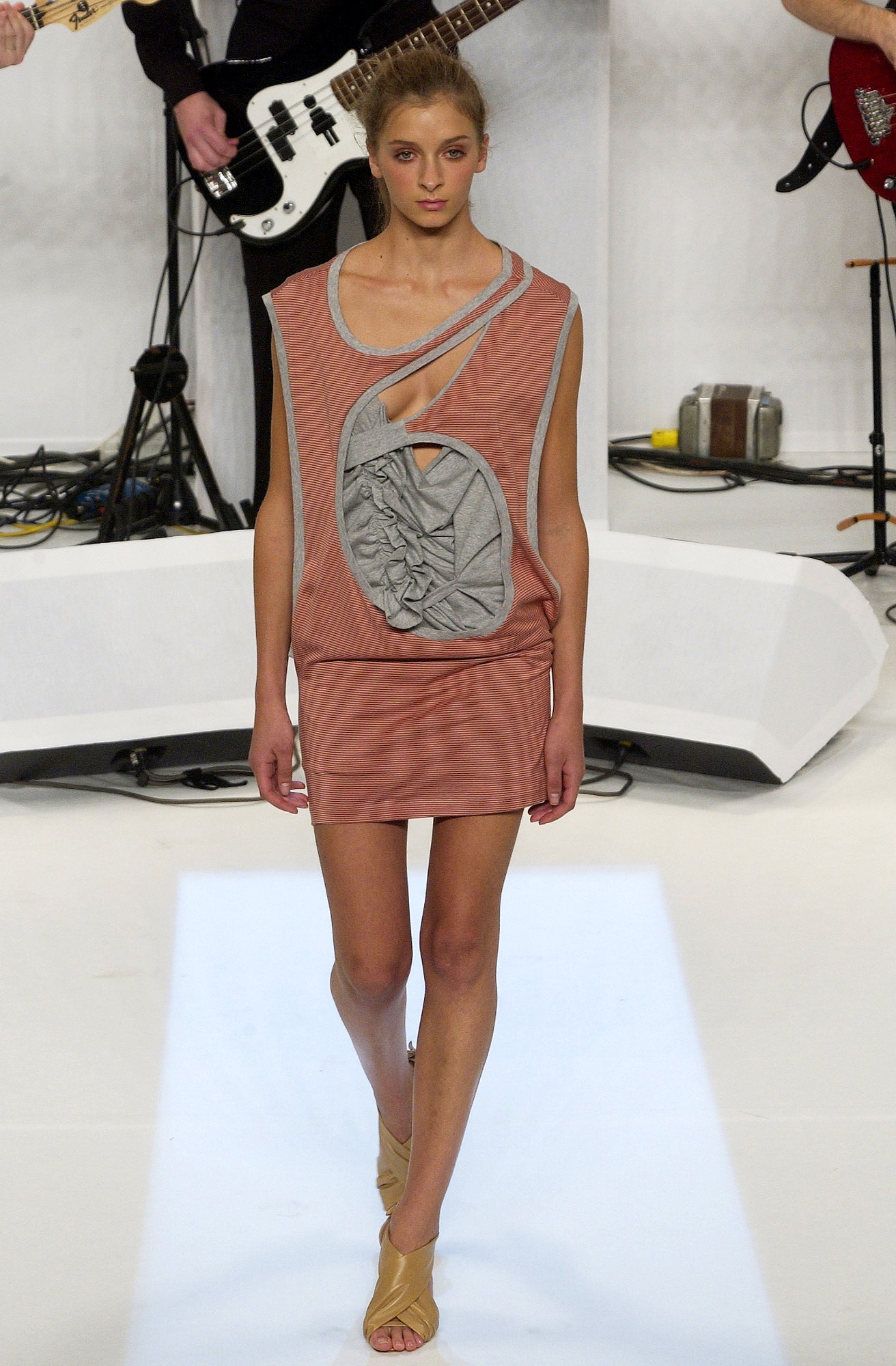 Chalayan S/S 03 Look 157