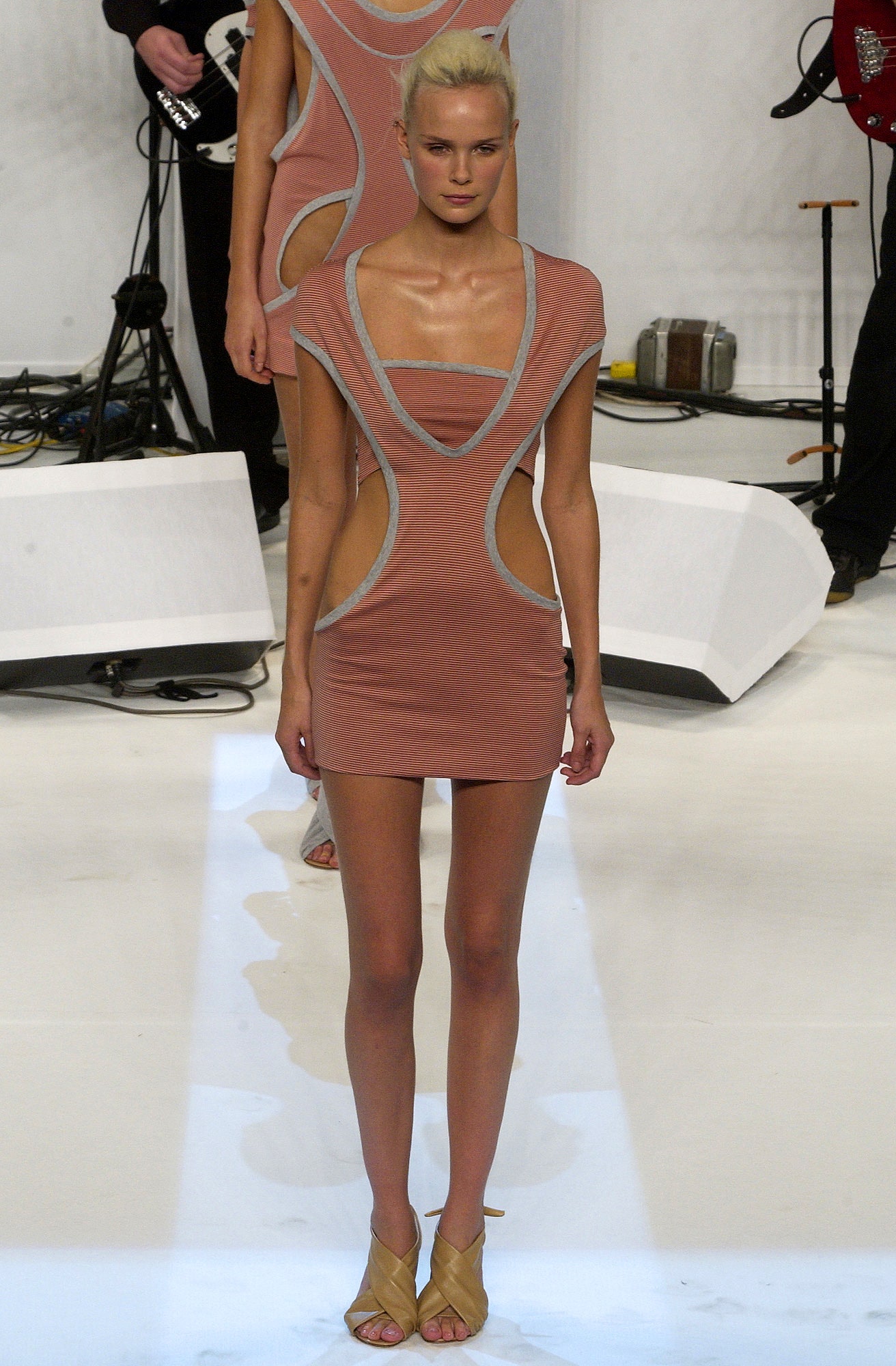 Chalayan S/S 03 Look 181