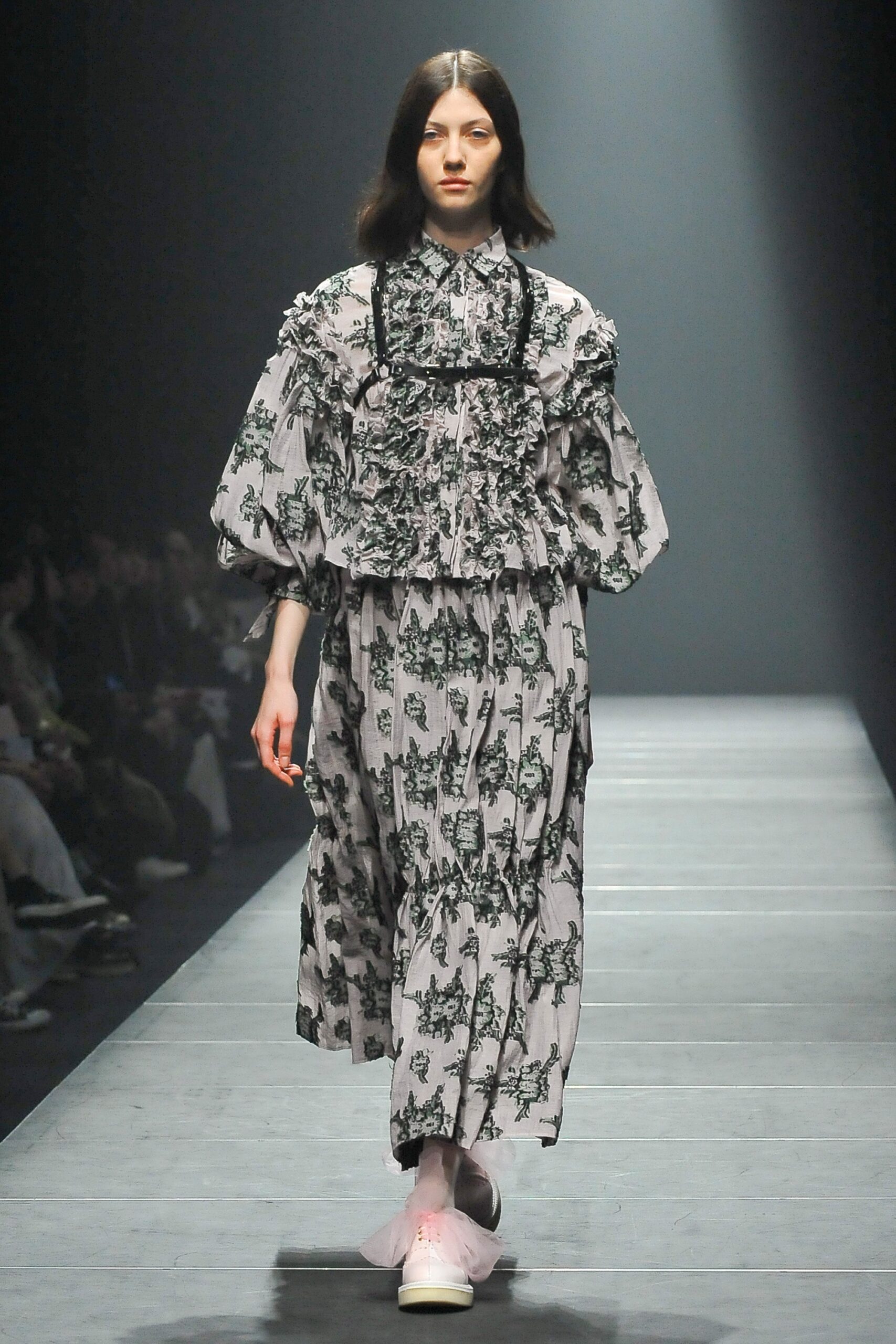 Chika Kisada Tokyo F/W 17 Look 112