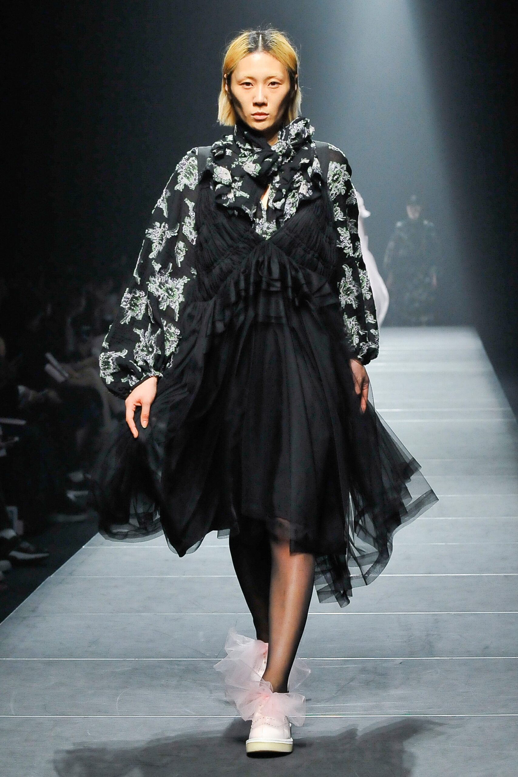Chika Kisada Tokyo F/W 17 Look 283