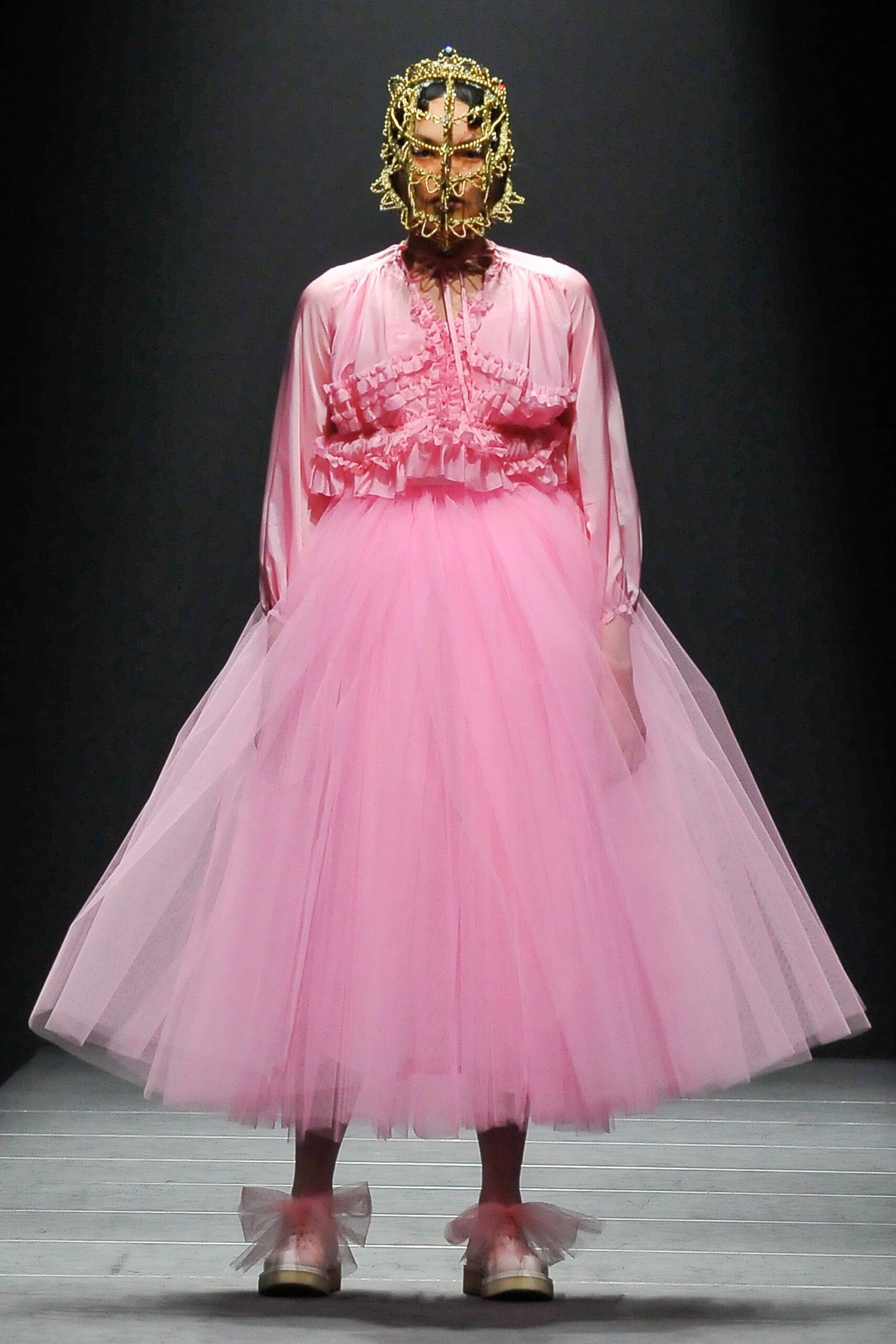 Chika Kisada Tokyo F/W 17 Look 318