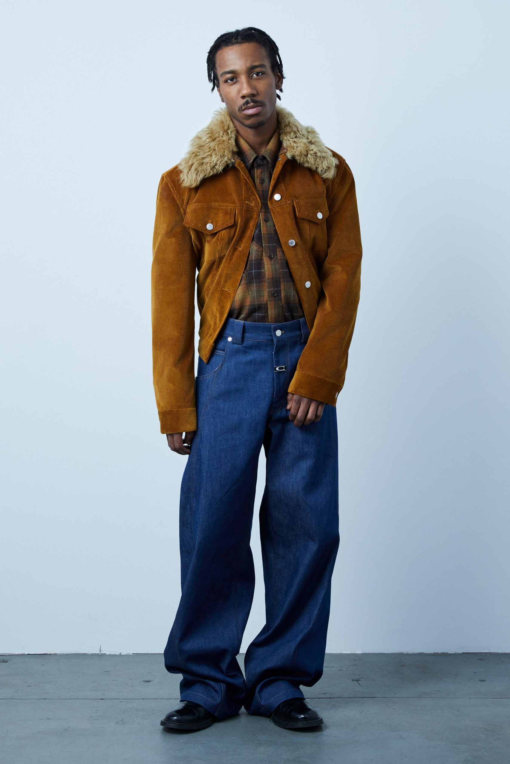 Commission F/W 23 Look 13