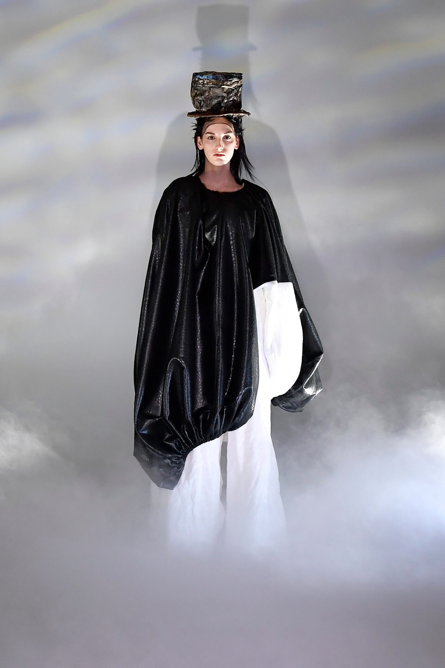 Comme des Garçons F/W 21 Look 27