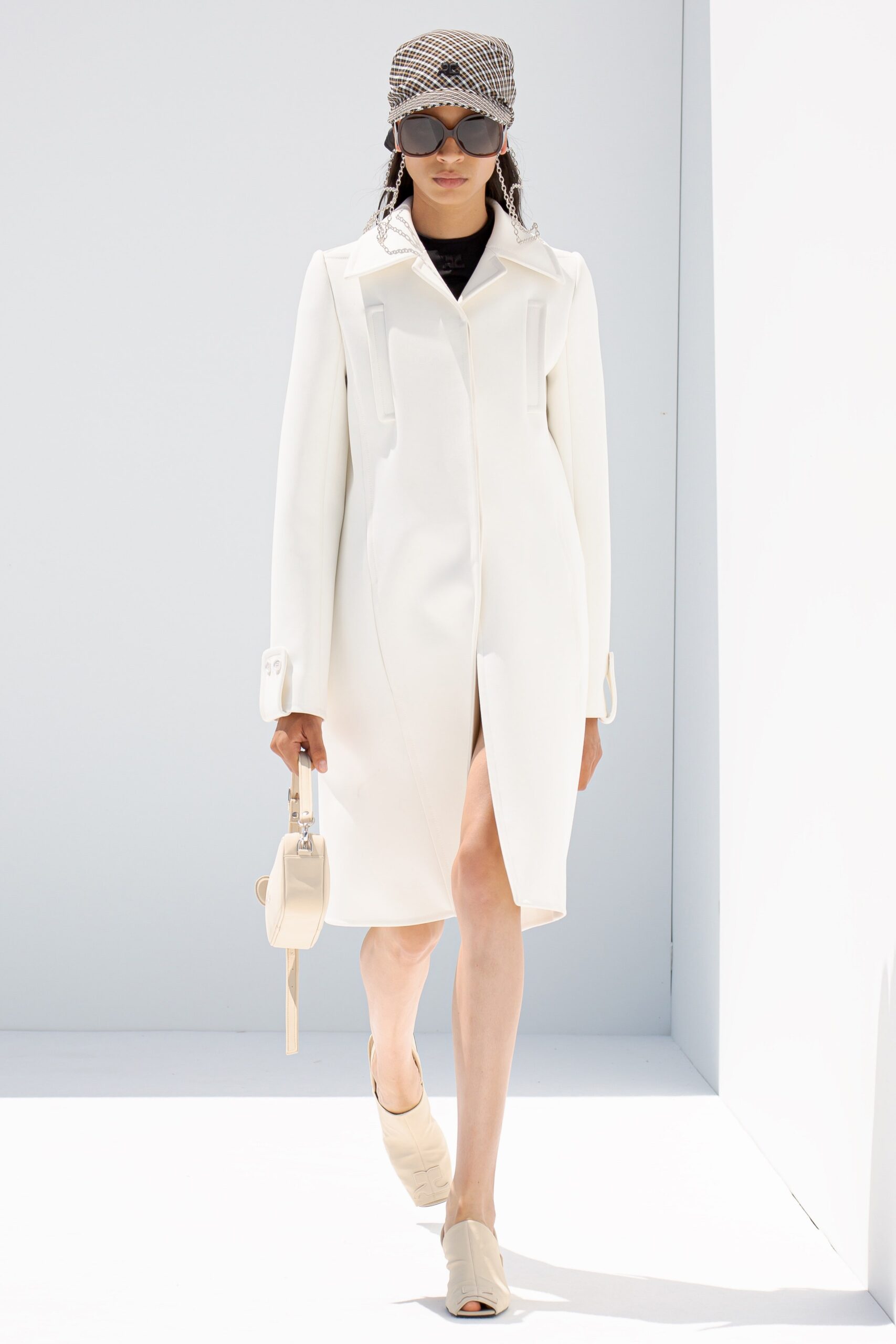 Courrèges S/S 22 Menswear Look 10