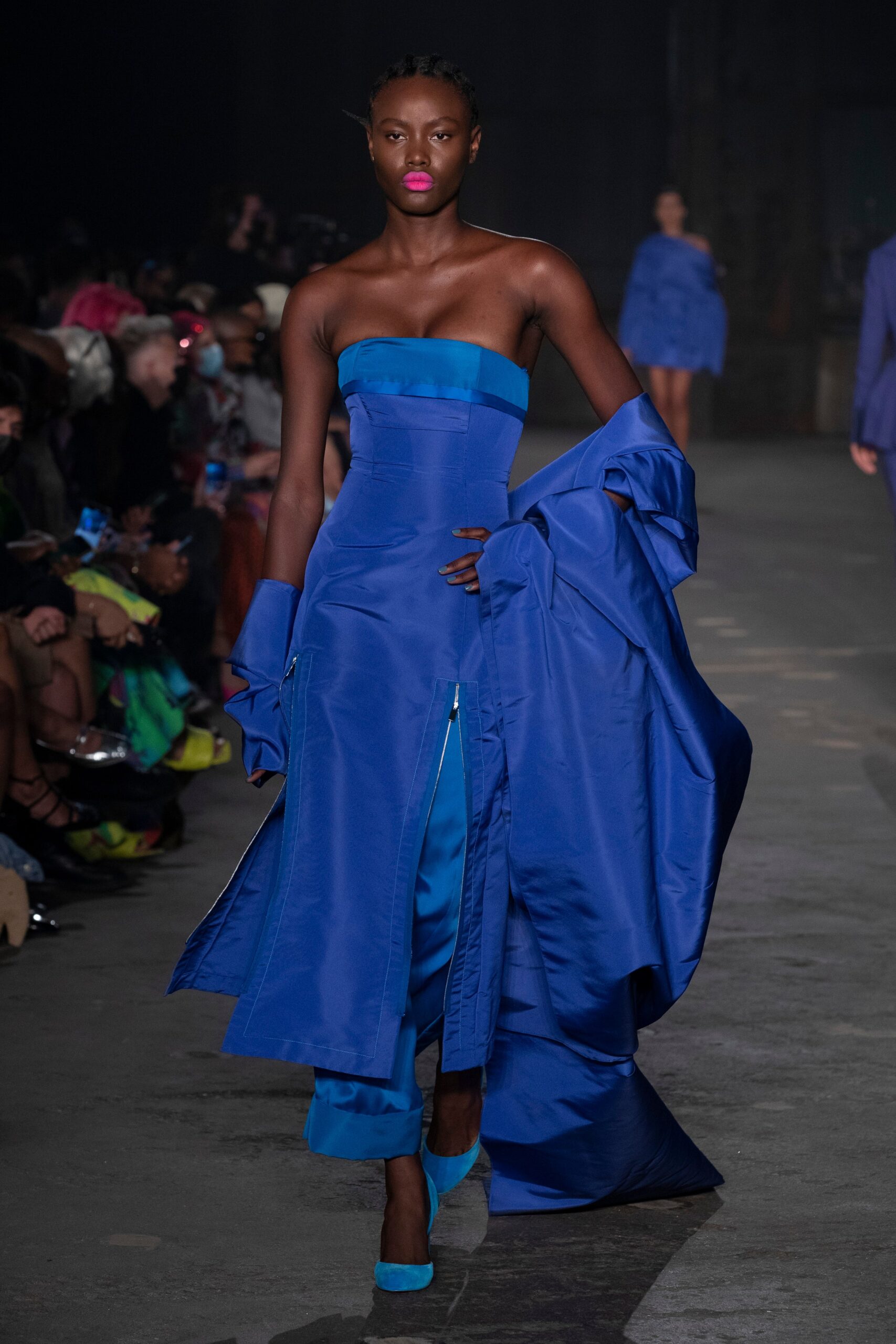 Christopher John Rogers Resort 23 Look 28