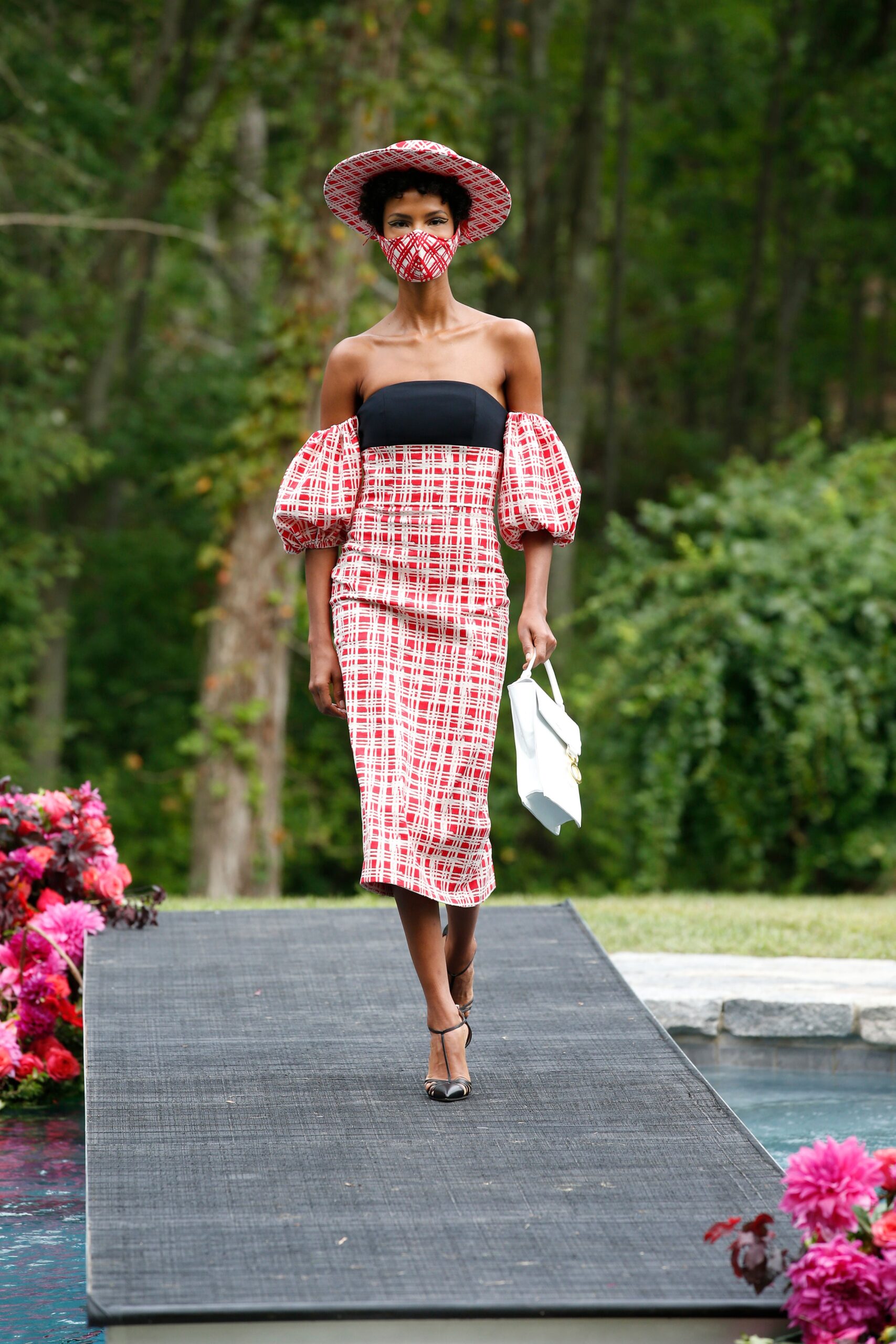 Christian Siriano S/S 21 Look 54