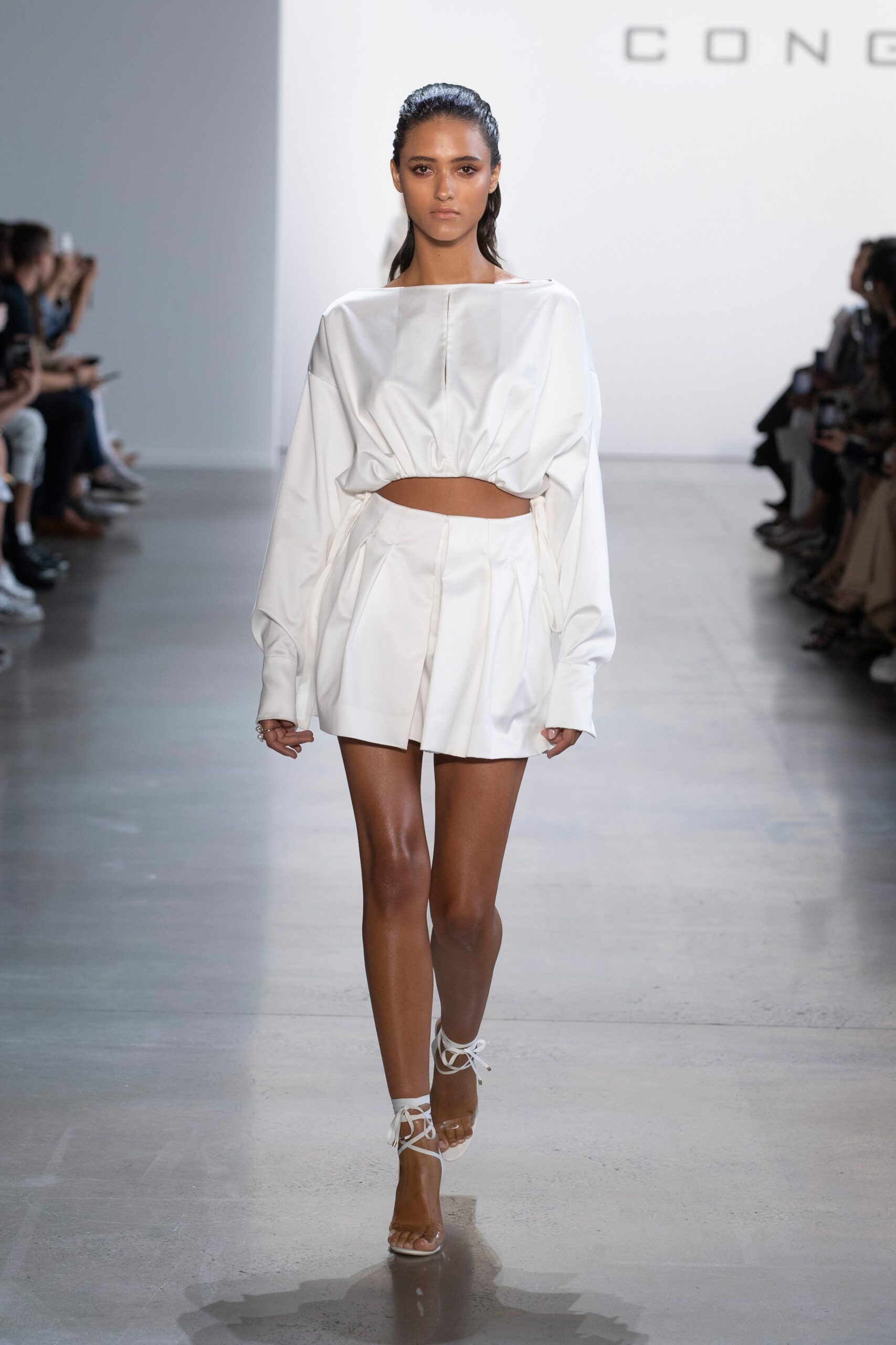 Cong Tri S/S 20 Look 39