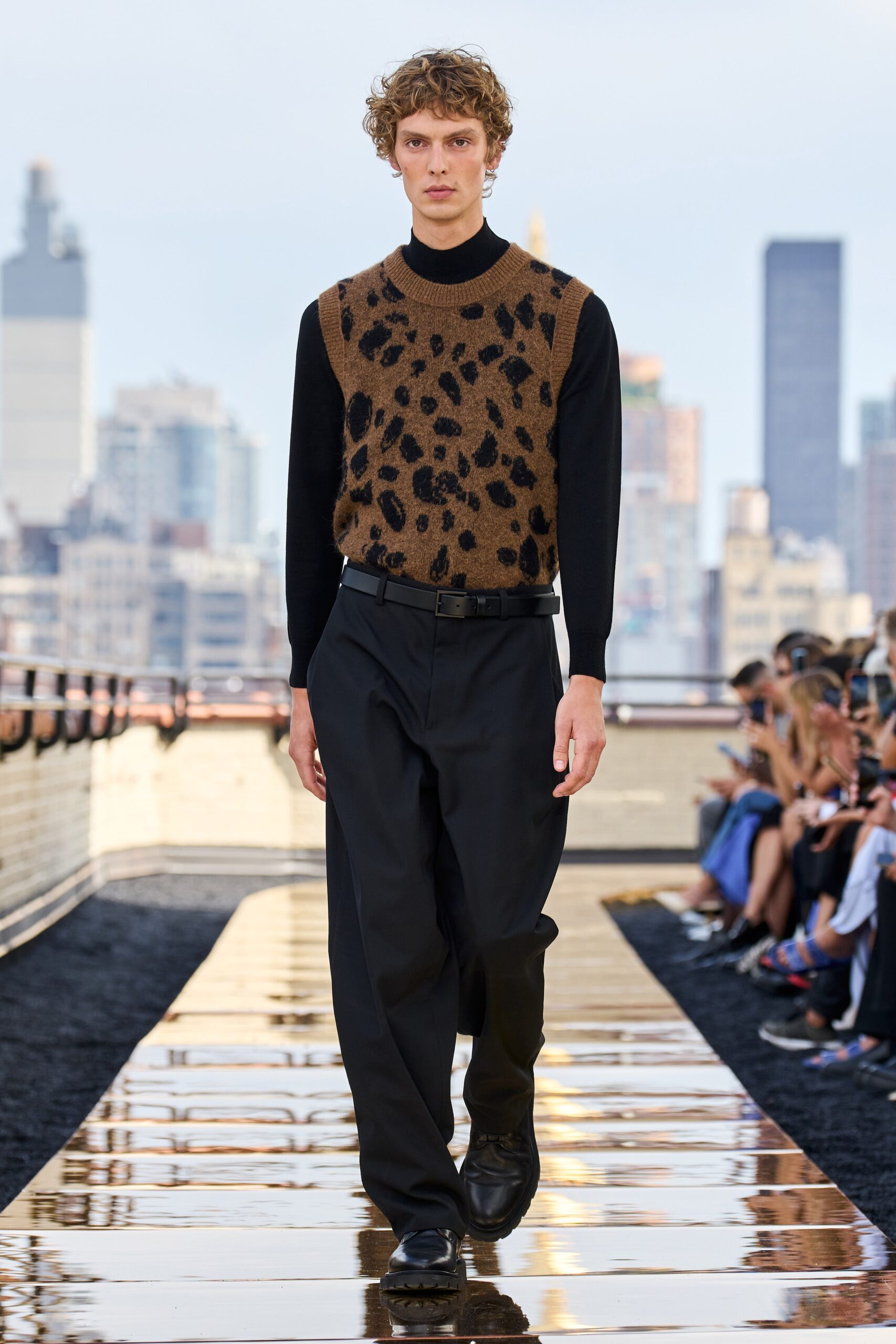 Cos F/W 22 Look 48