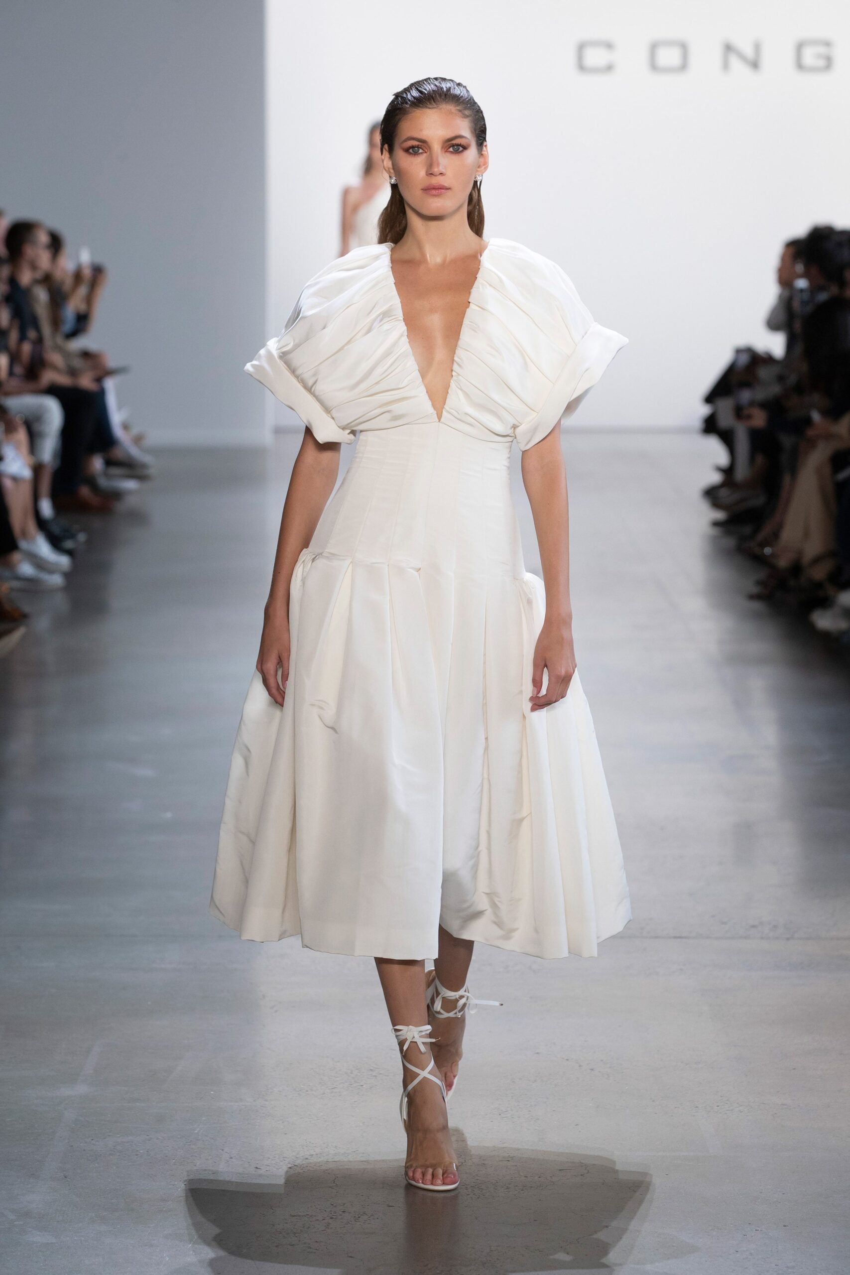 Cong Tri S/S 20 Look 60