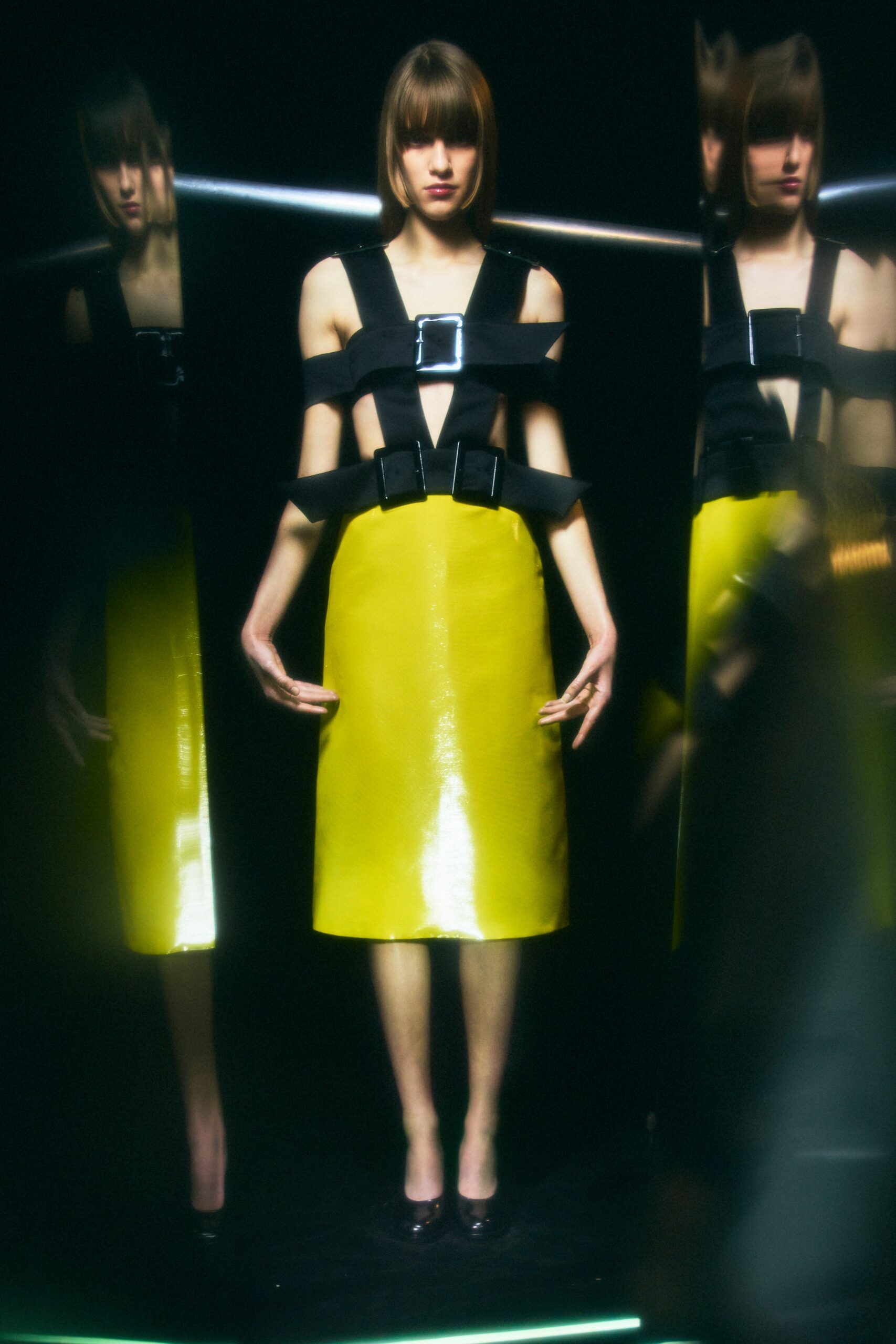 Christopher Kane F/W 23 Look 78