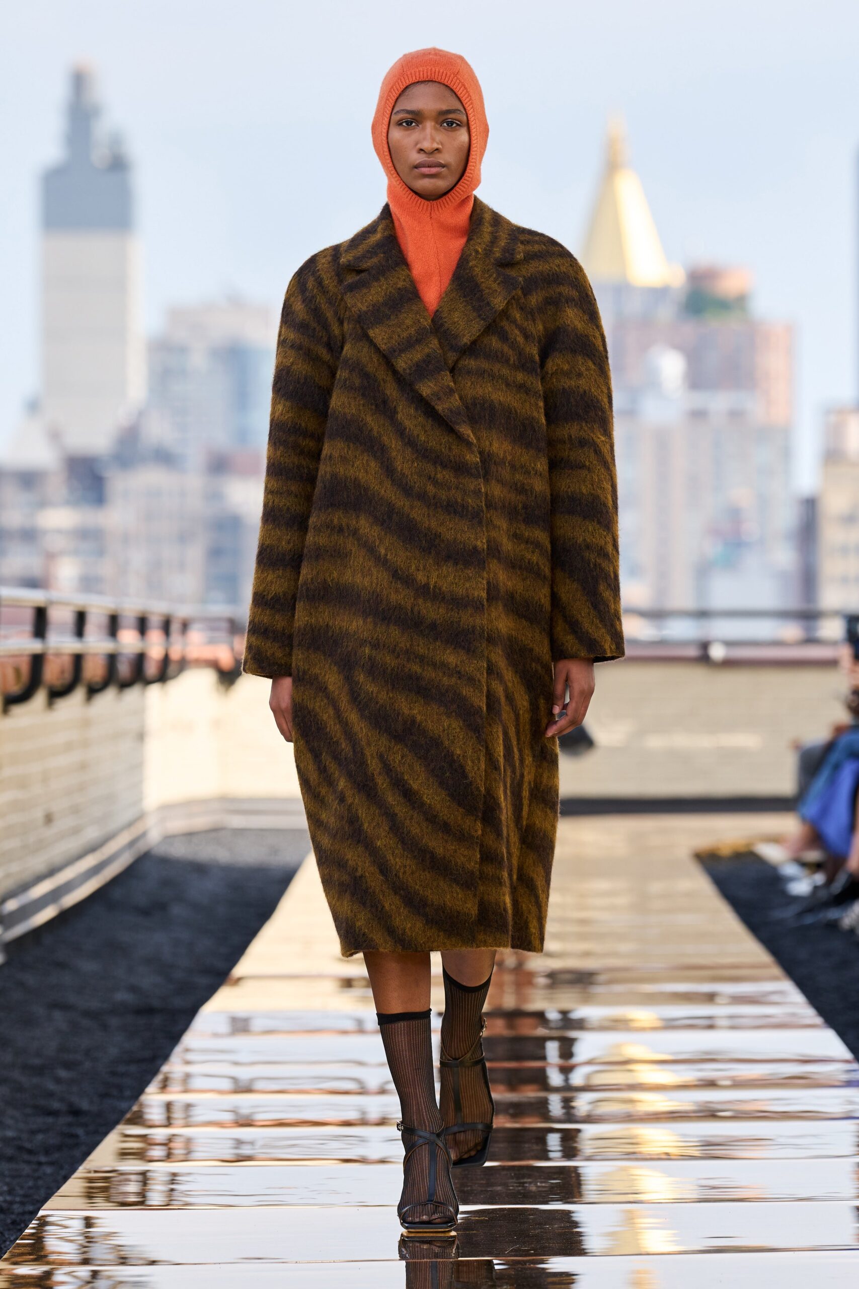 Cos F/W 22 Look 55