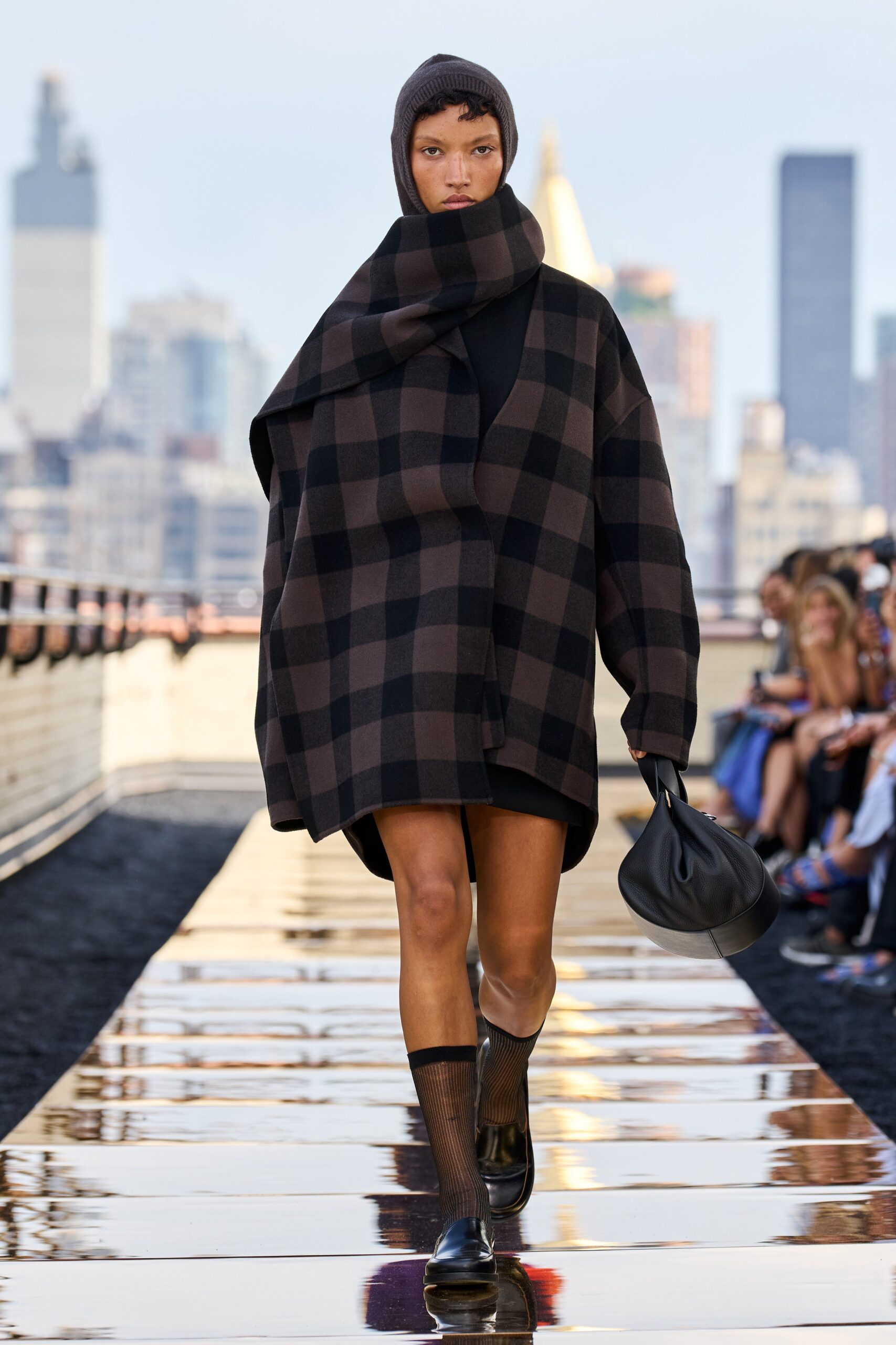 Cos F/W 22 Look 68
