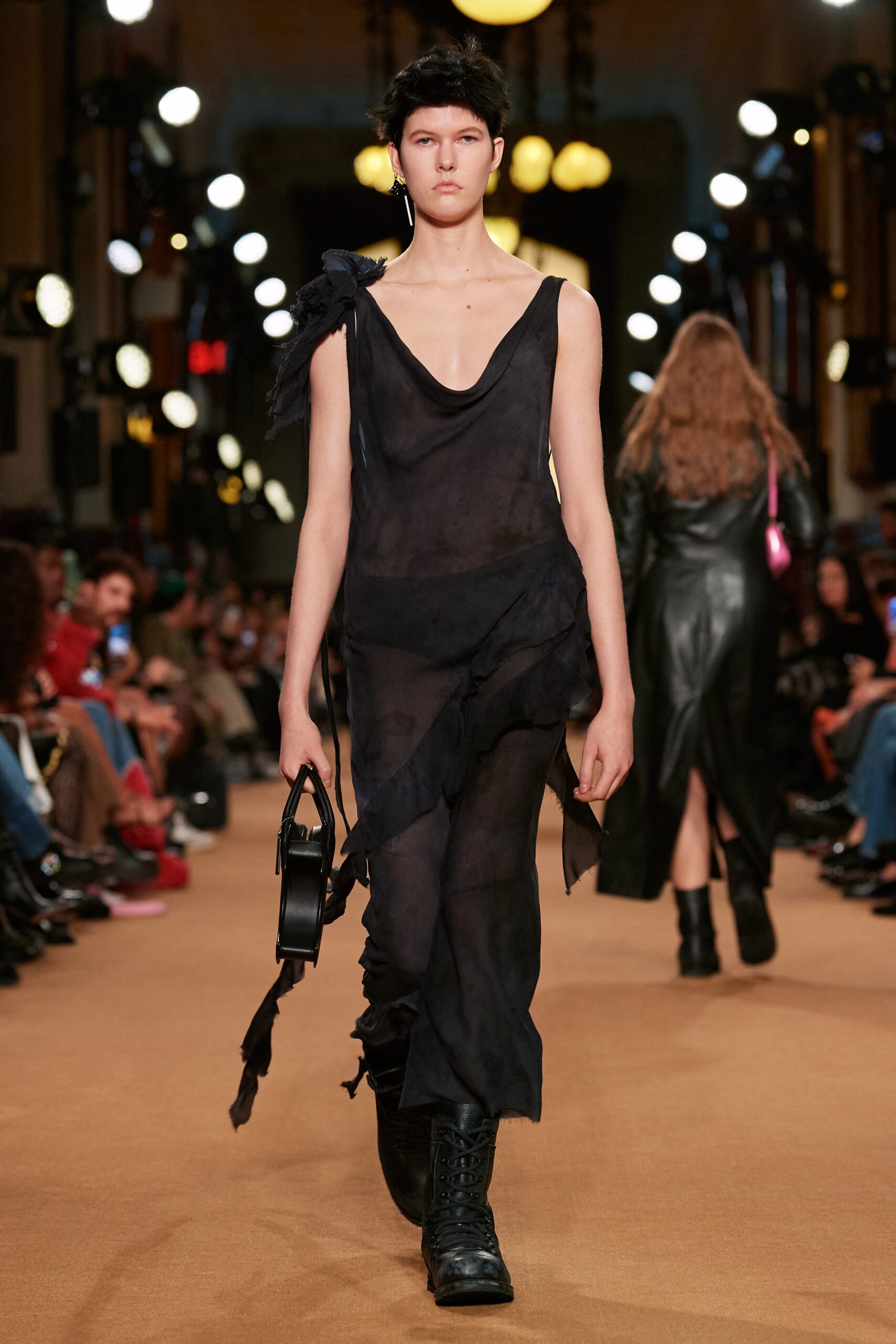 Coach F/W 23 Look 113