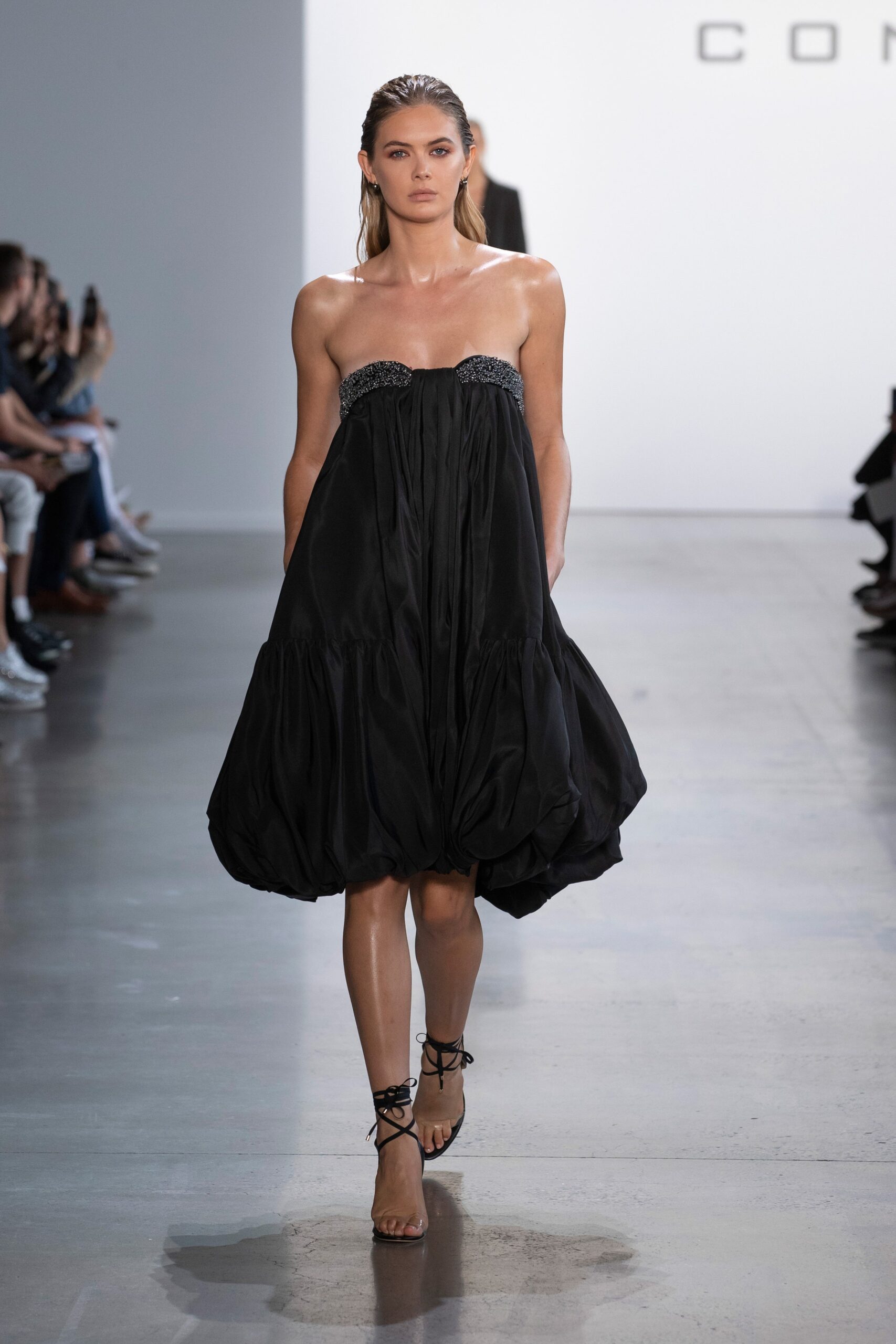 Cong Tri S/S 20 Look 116