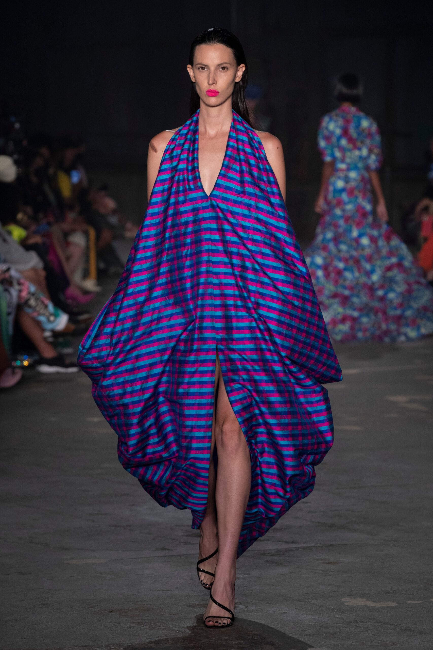 Christopher John Rogers Resort 23 Look 130