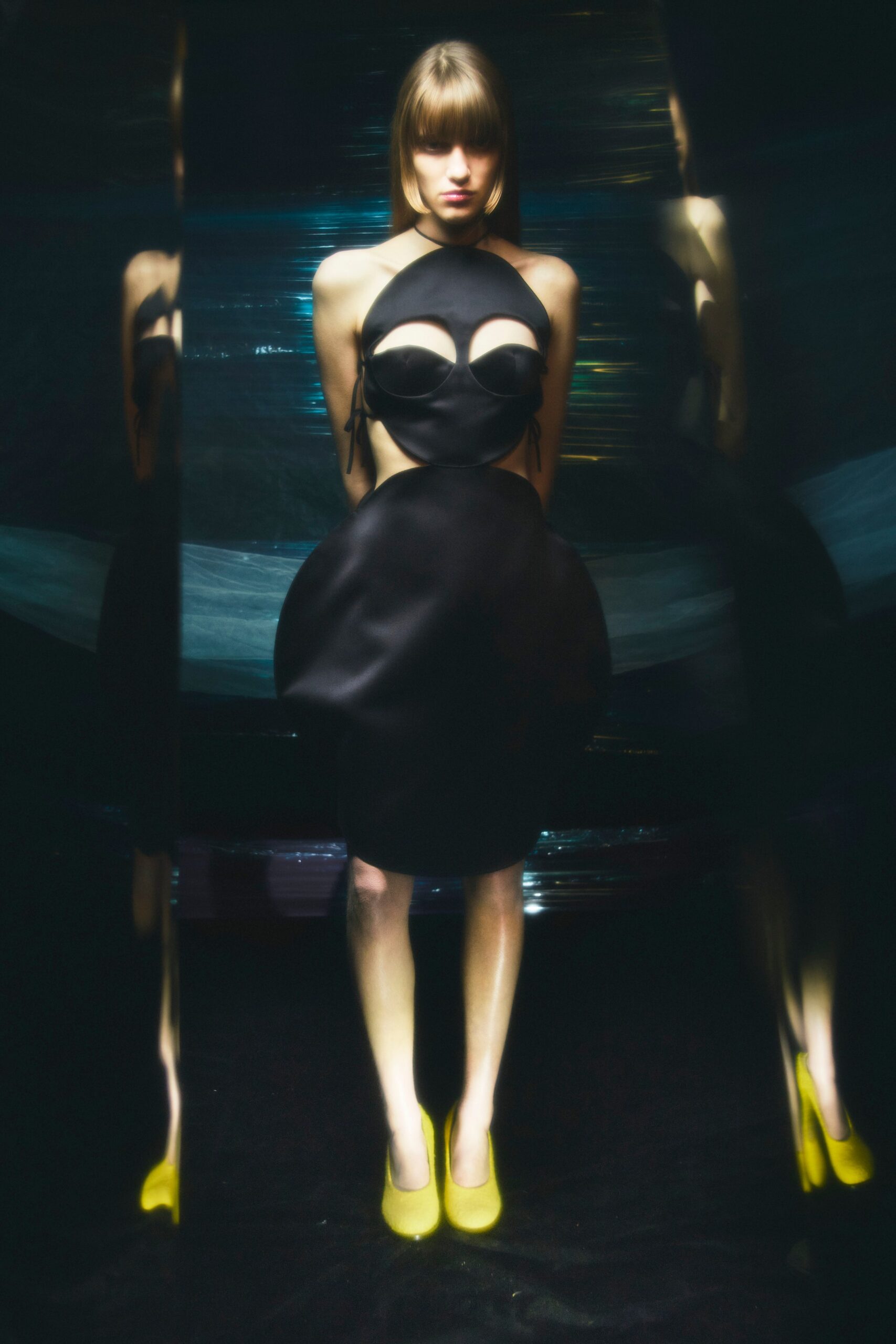Christopher Kane F/W 23 Look 141