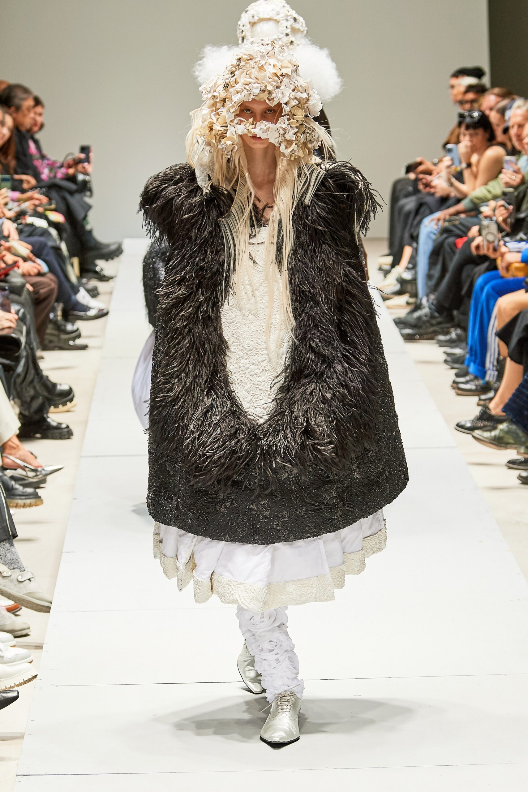 Comme des Garçons S/S 23 Look 118