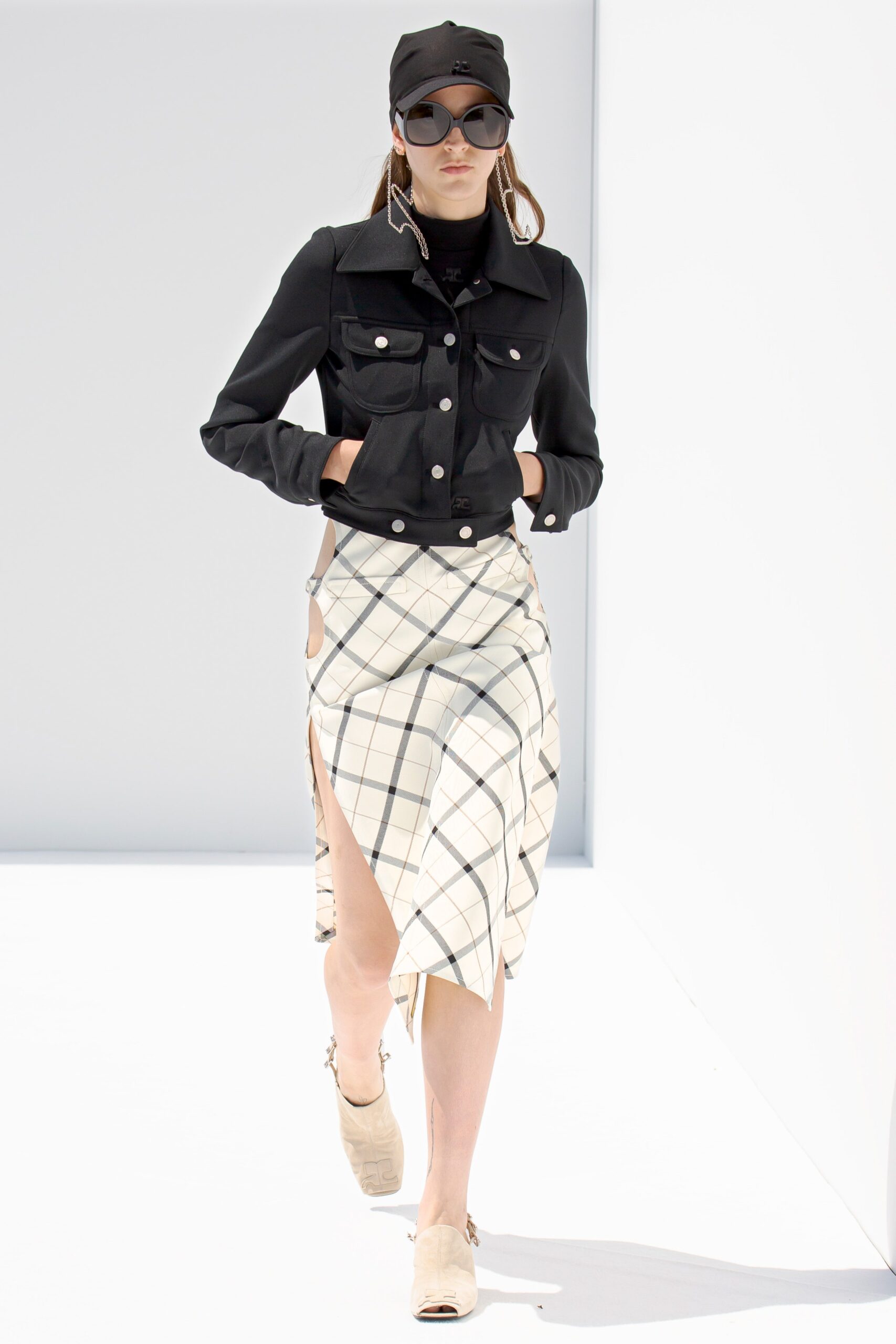 Courrèges S/S 22 Menswear Look 51