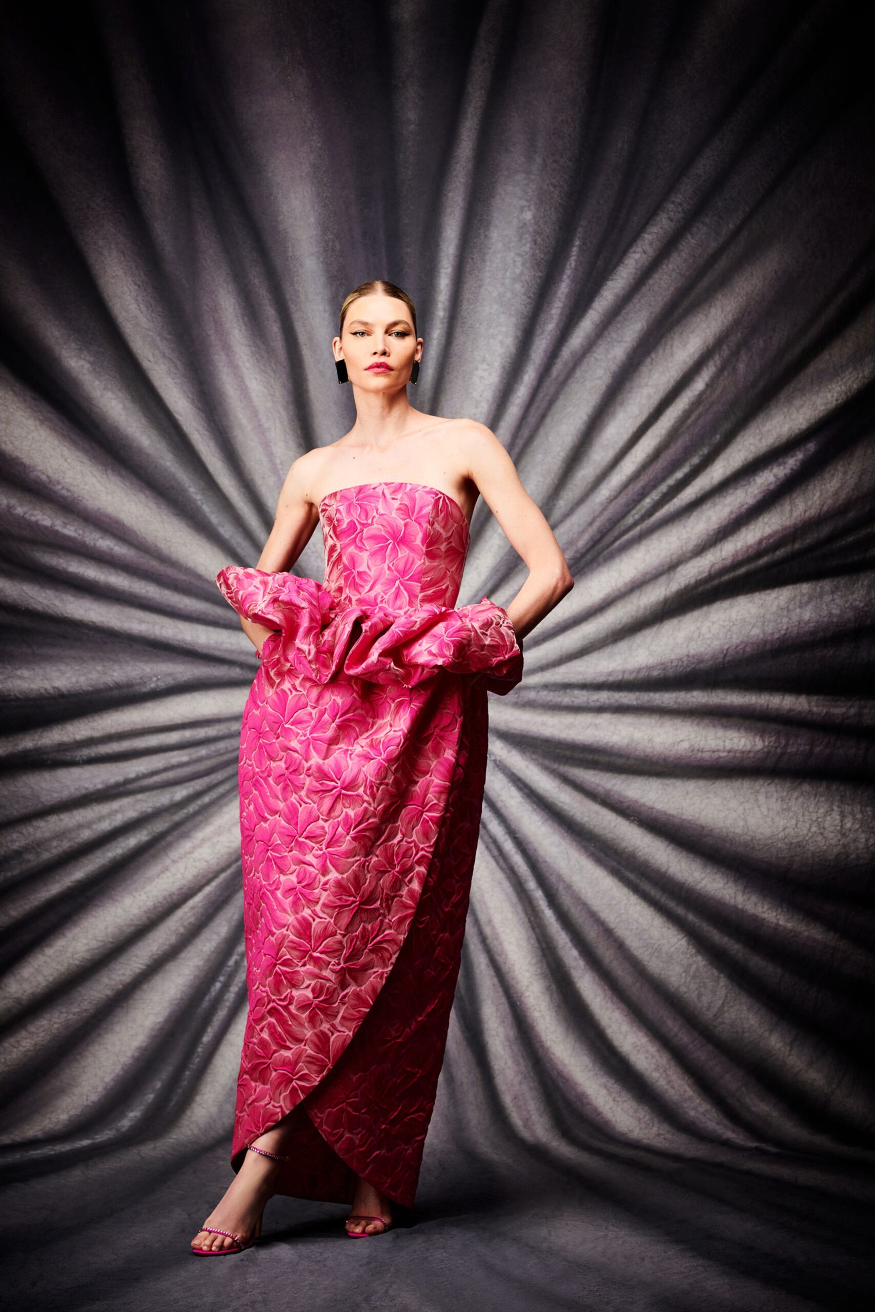 Christian Siriano Resort 23 Look 155