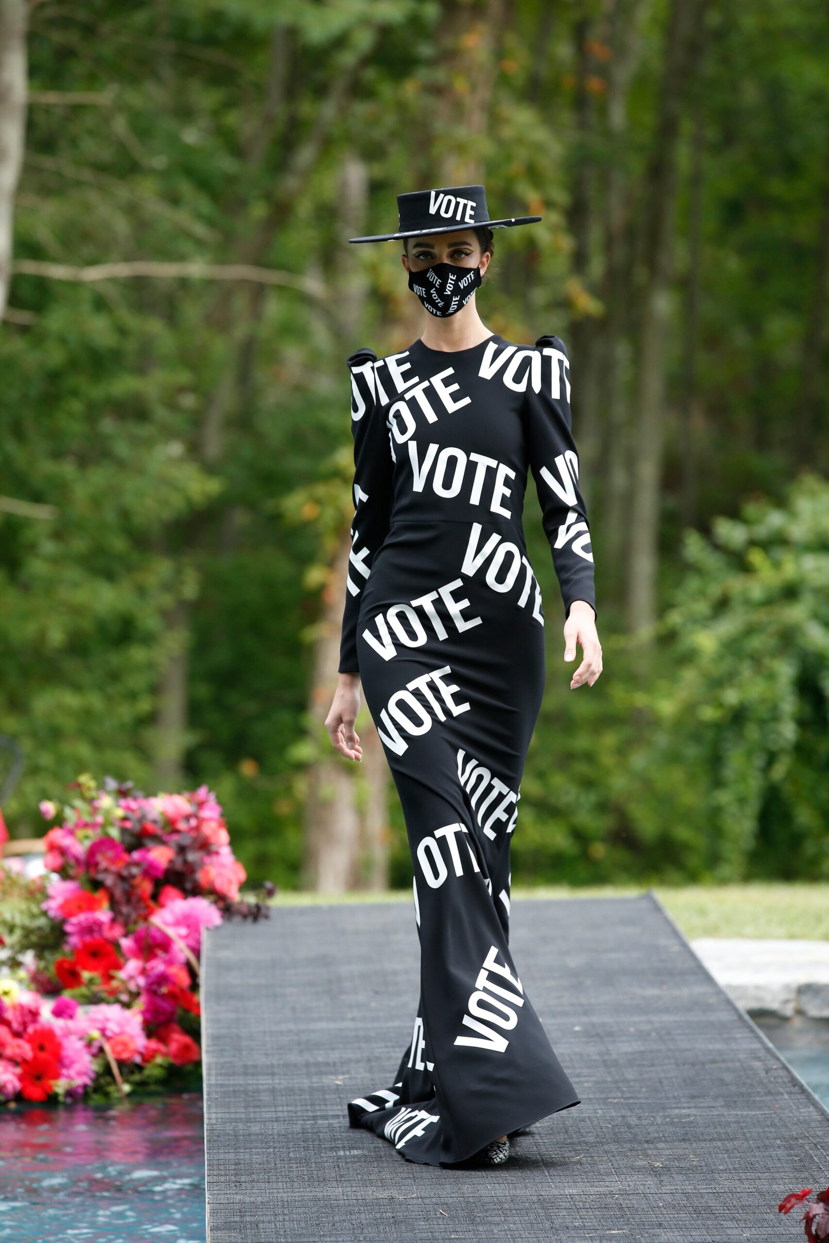 Christian Siriano S/S 21 Look 208